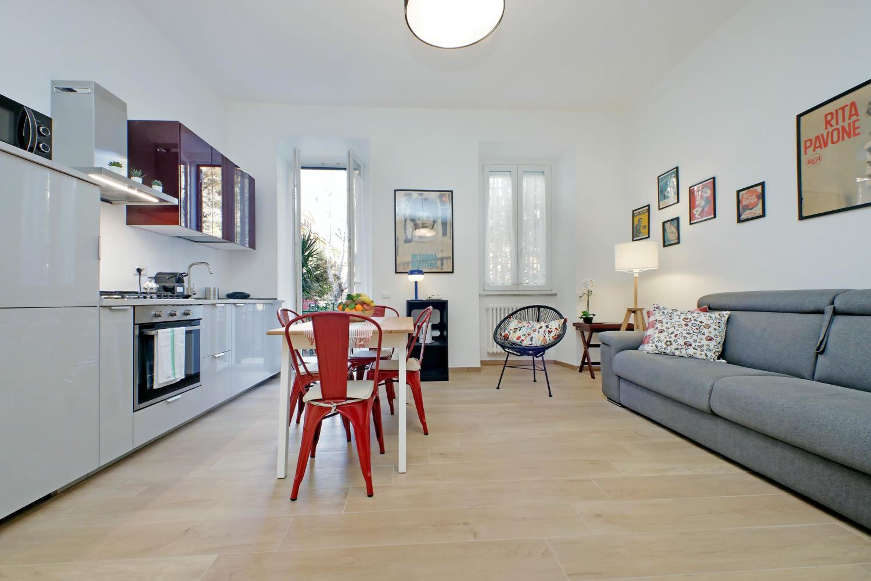YCH-Brand new Vatican flat with terrace