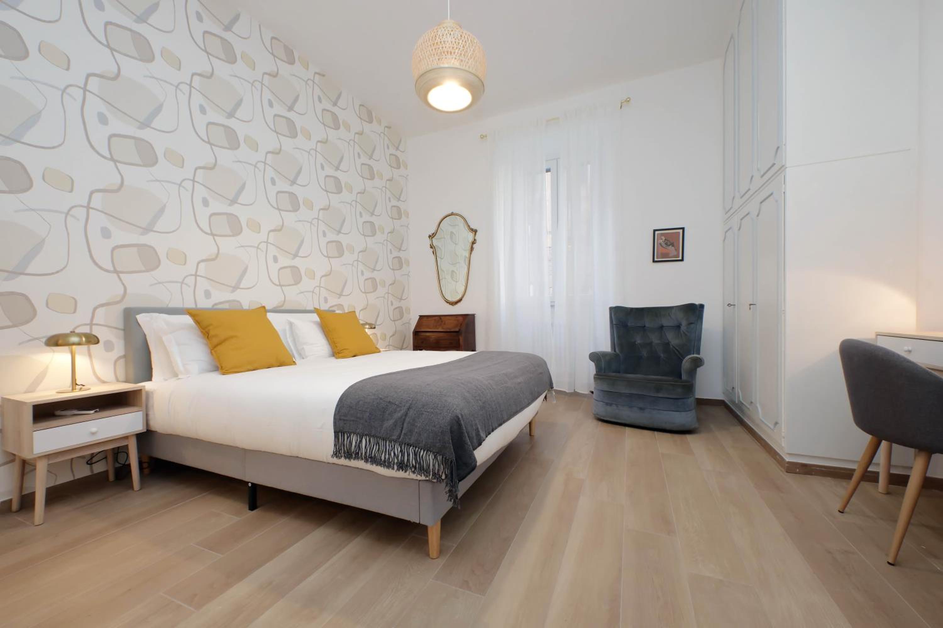 YCH-Brand new Vatican flat with terrace