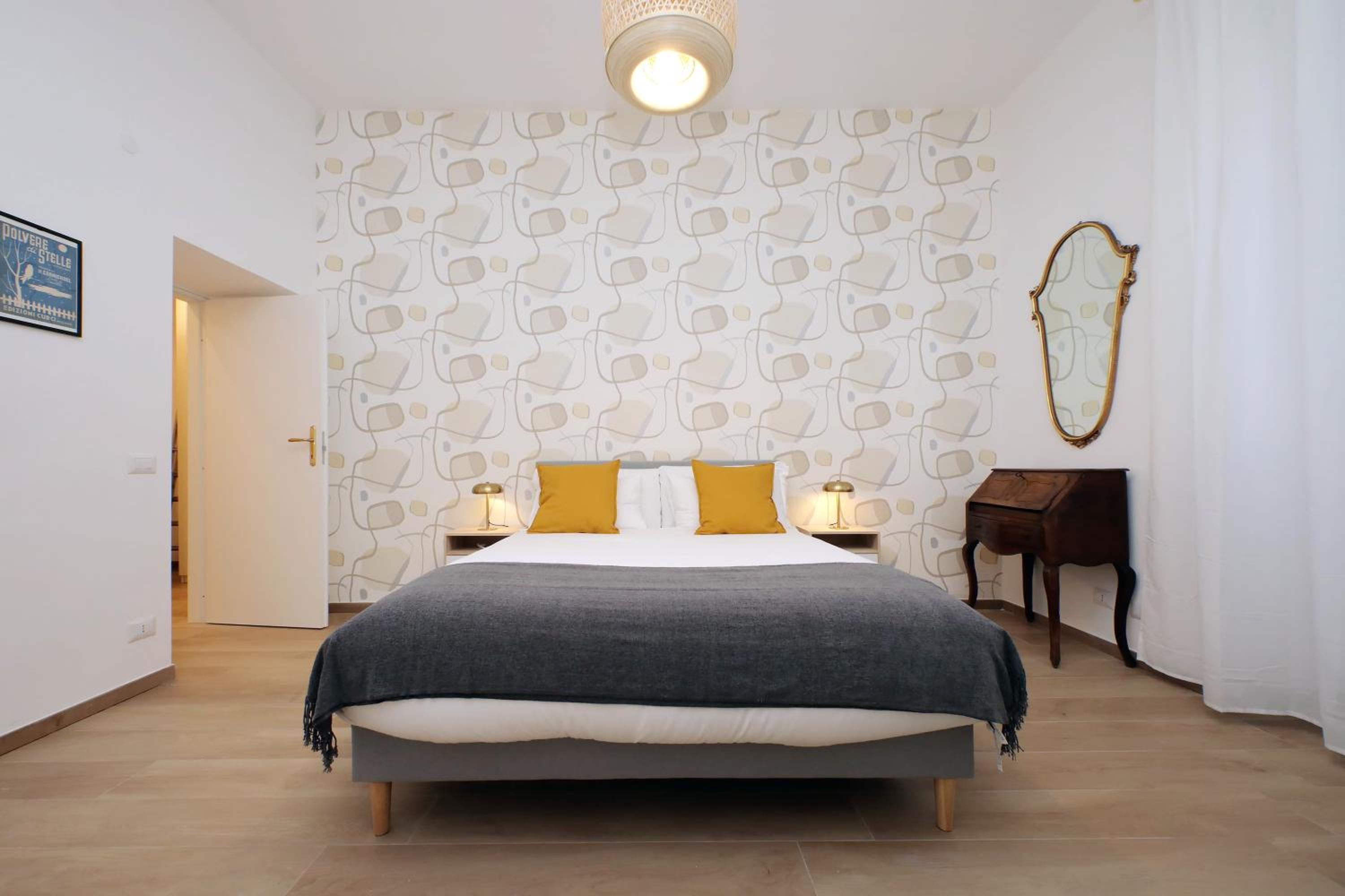 YCH-Brand new Vatican flat with terrace