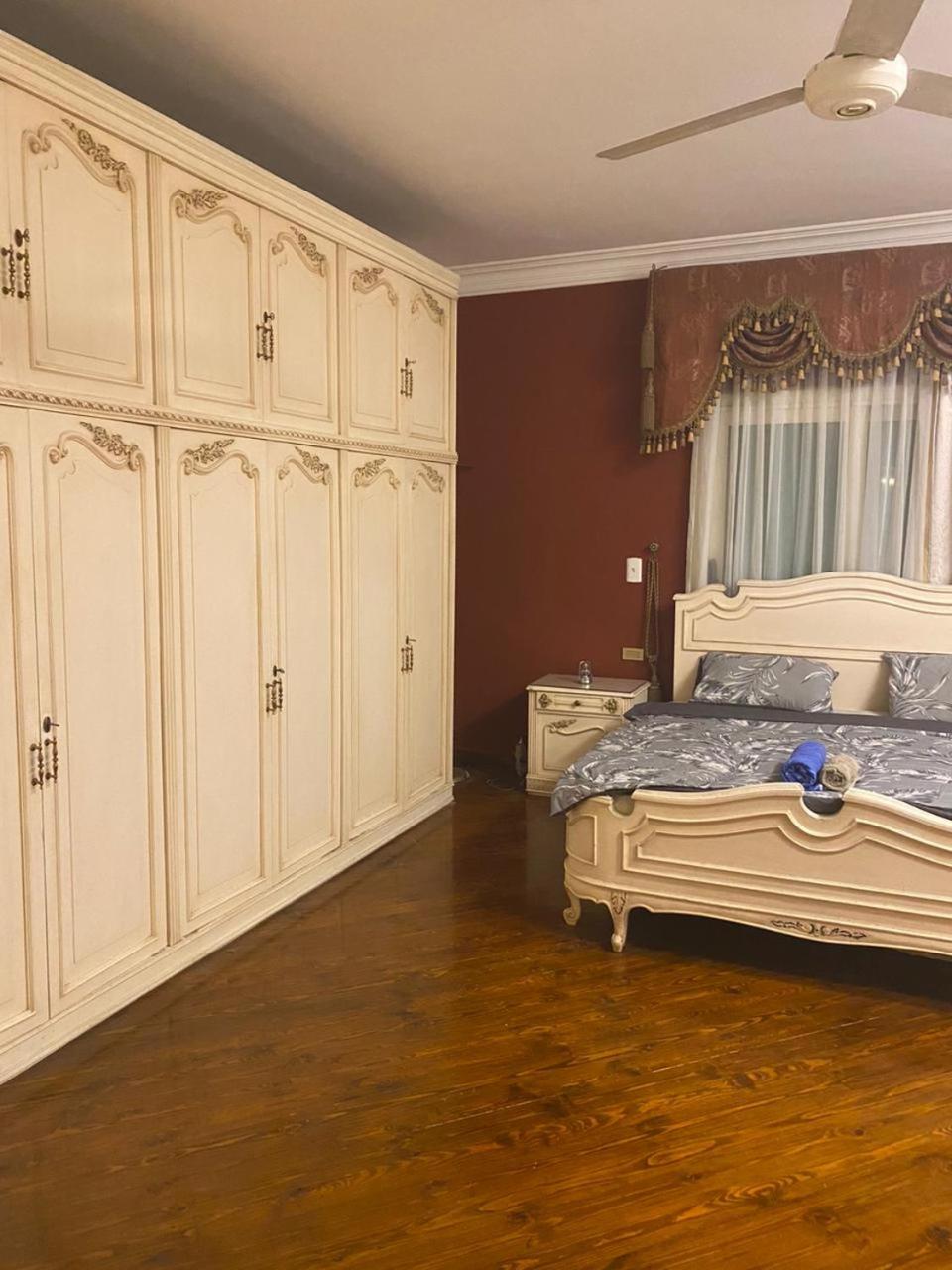 Choueifat - Katameya heights 5th settlement, 3 double bedrooms entire apartment