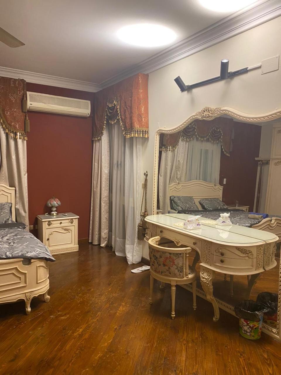Choueifat - Katameya heights 5th settlement, 3 double bedrooms entire apartment
