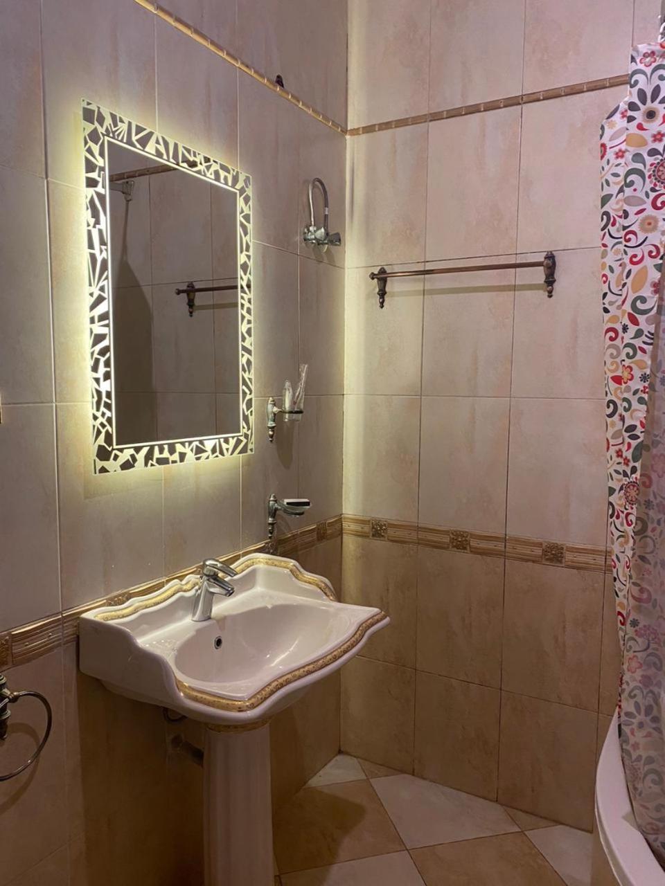 Choueifat - Katameya heights 5th settlement, 3 double bedrooms entire apartment