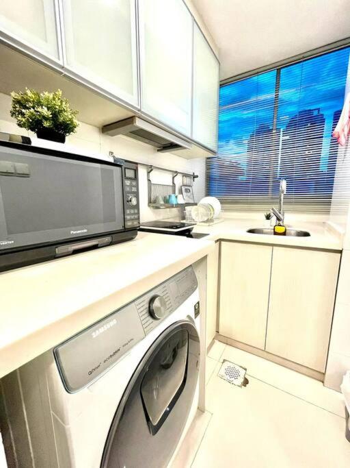 Centrally-located Cozy Apt Near 3 MRT Lines
