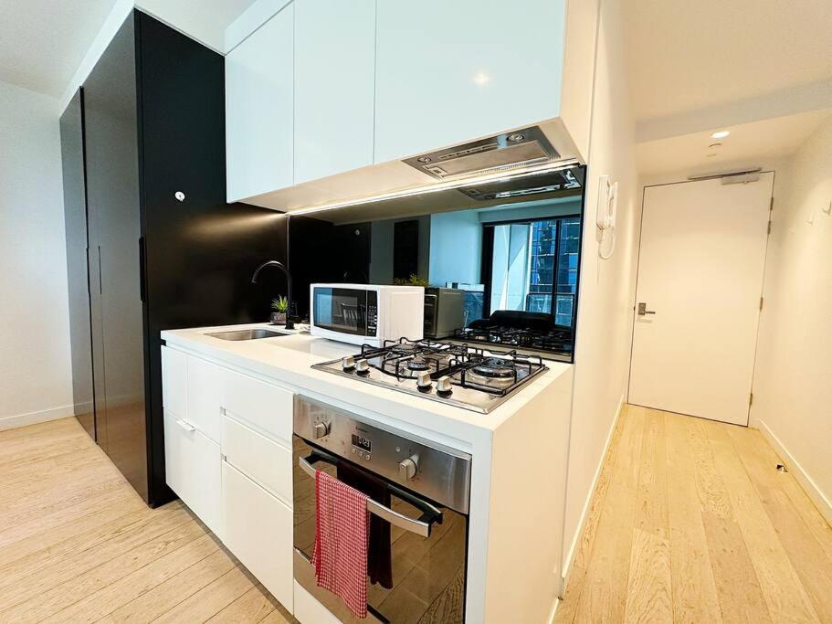 Light House CBD Residences with Indoor Pool