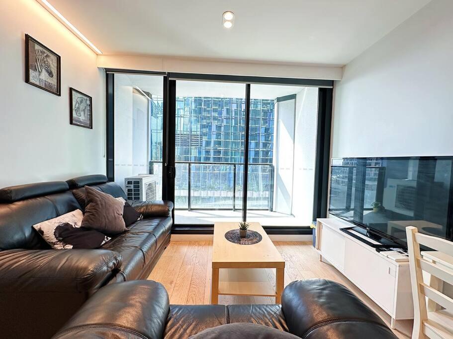 Light House CBD Residences with Indoor Pool