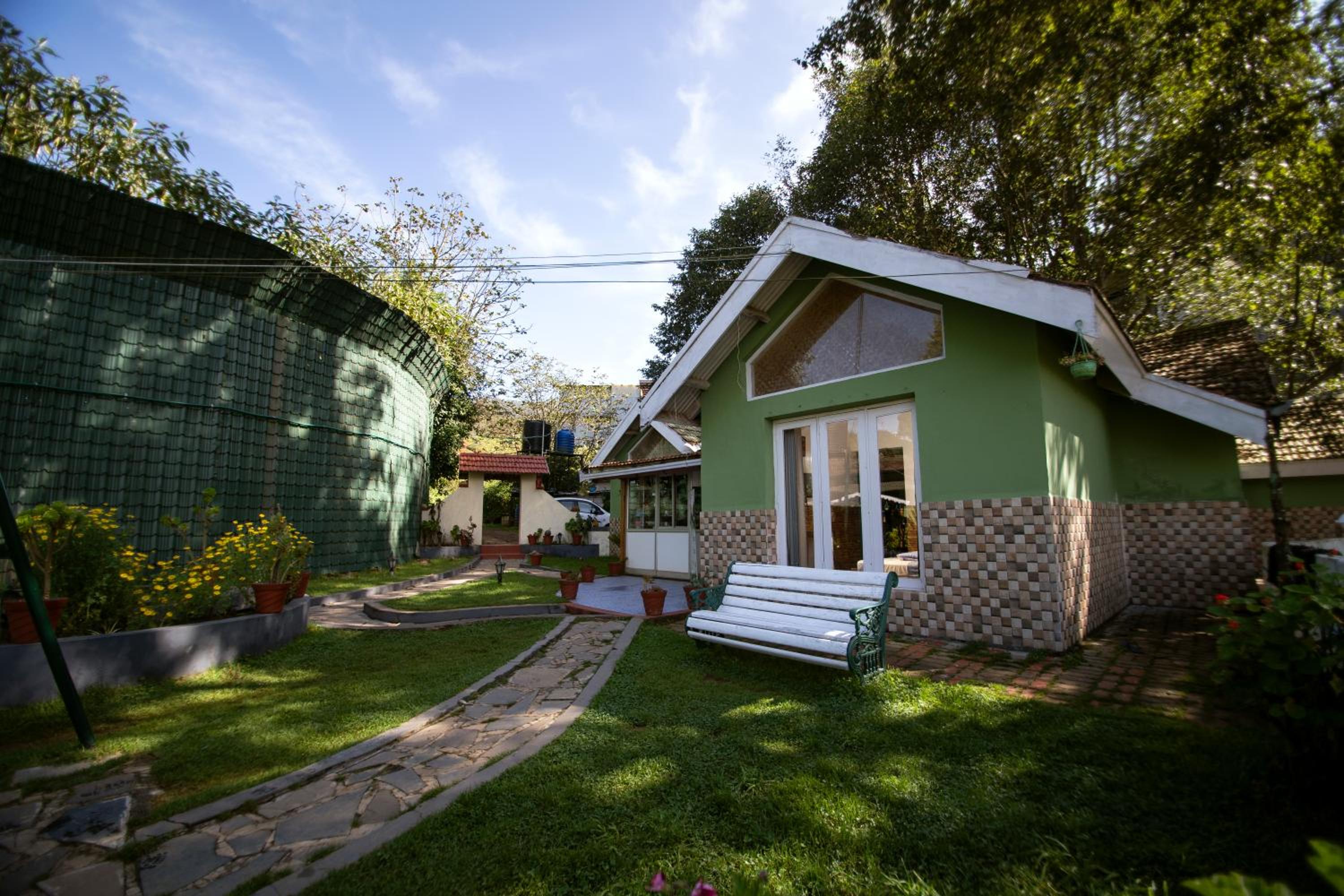 The Green Casa By Green leaves -Families Only