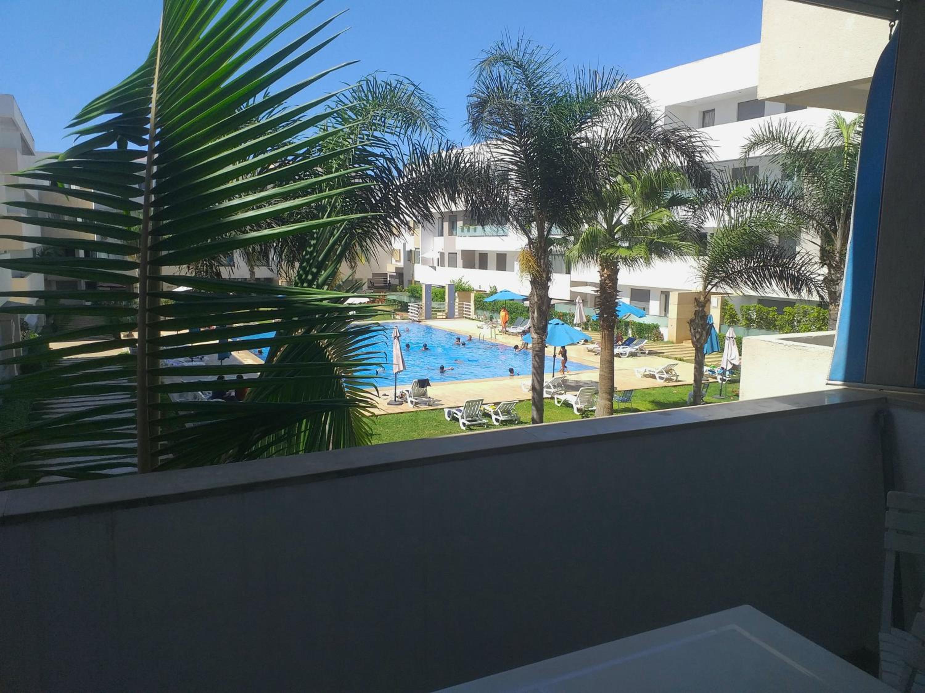 Propriété de vacances vue piscine plages Mimosas Sablettes view 4