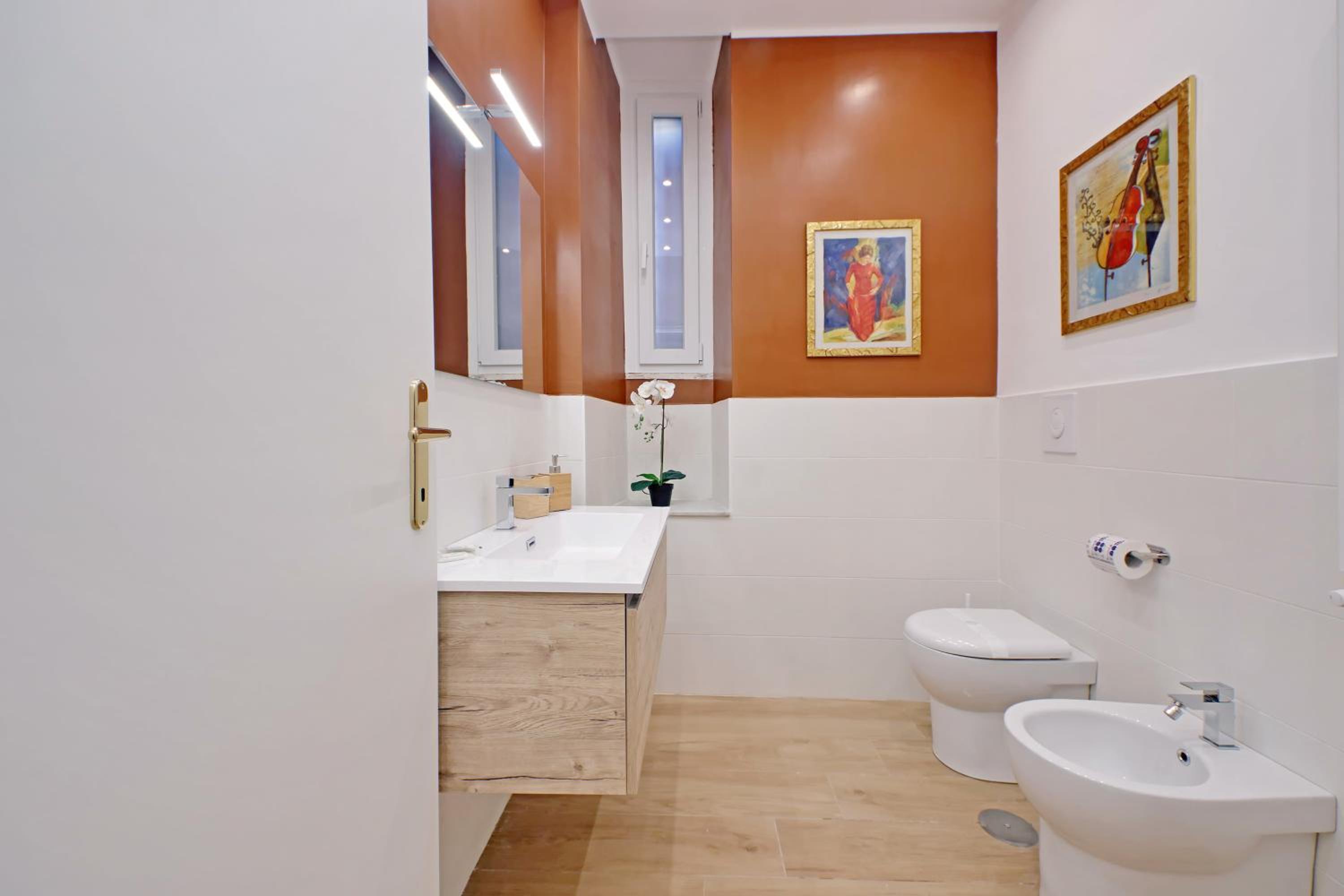 YCH-Brand new Vatican flat with terrace