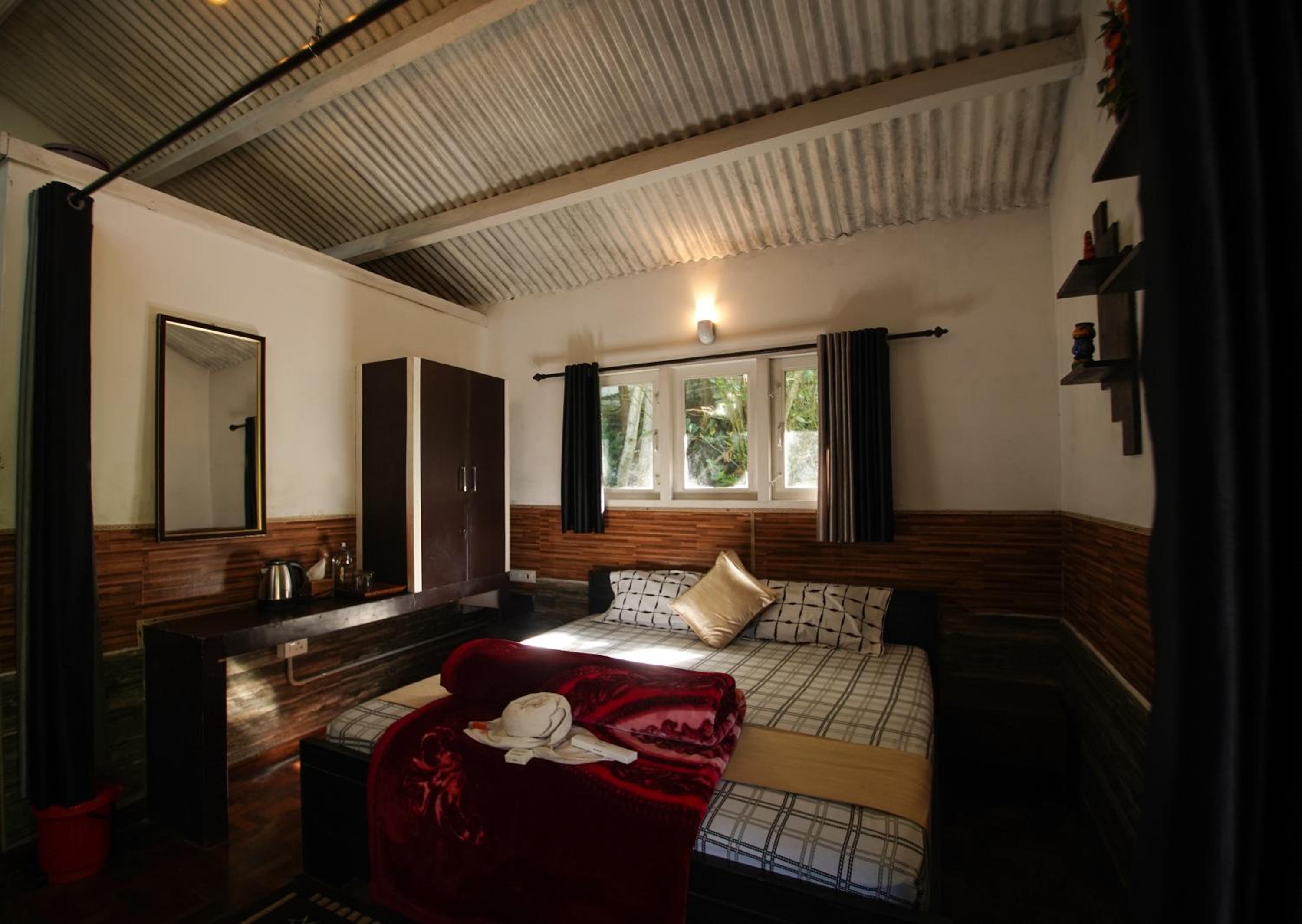 The Green Casa By Green leaves -Families Only