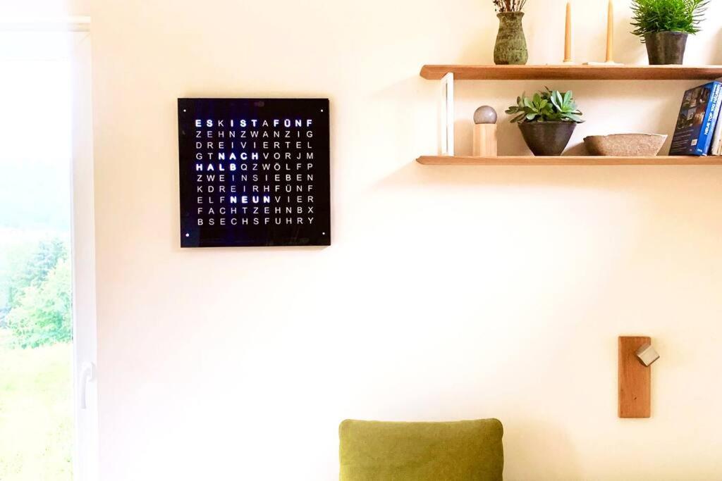 Tinyhouse Minimalus Panorama Schlafloft im Grünen