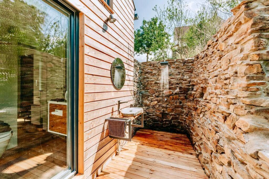 Tinyhouse Minimalus Panorama Schlafloft im Grünen