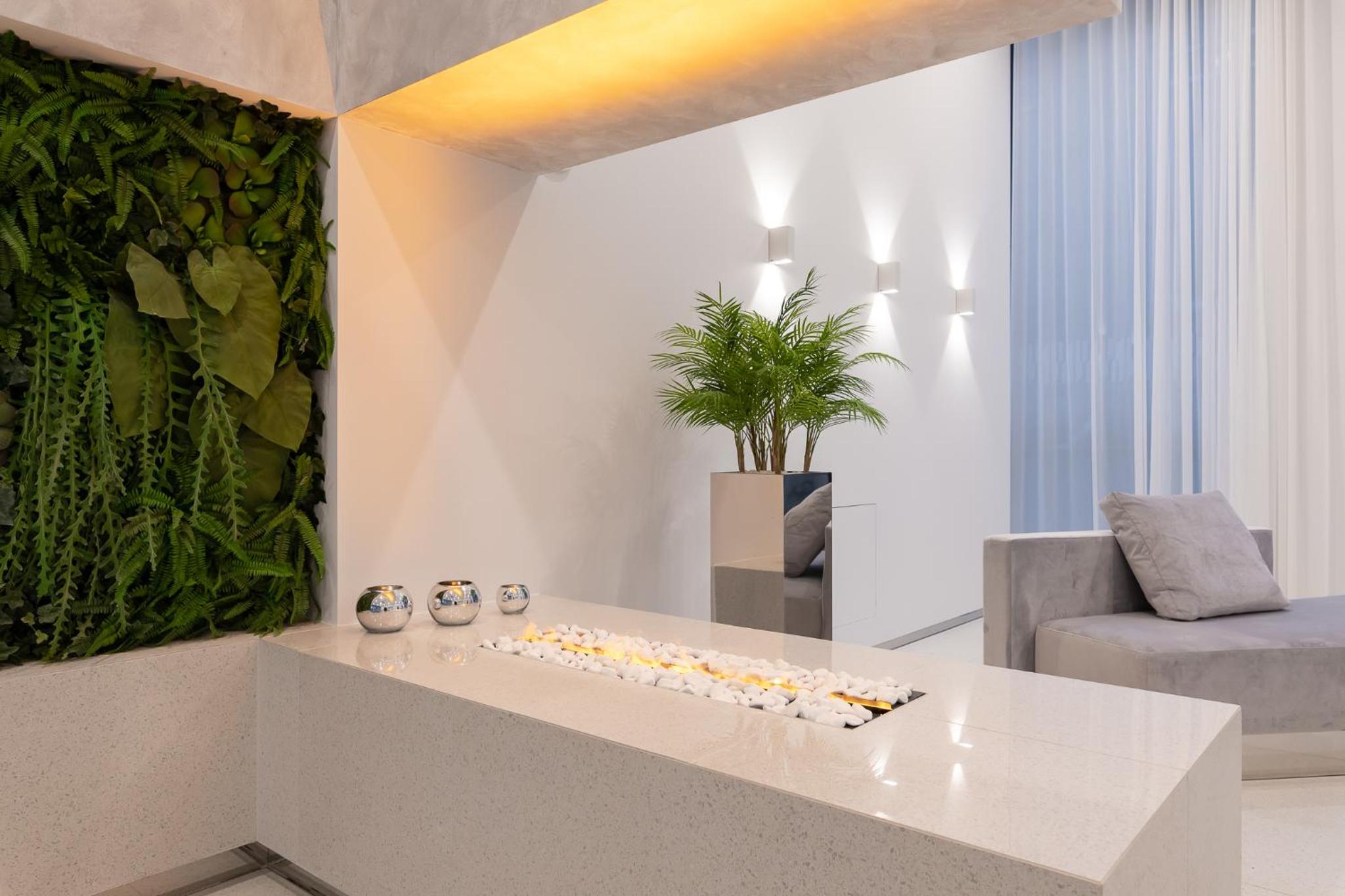 Luxury sea view studio apartment in a skyscraper! view 2