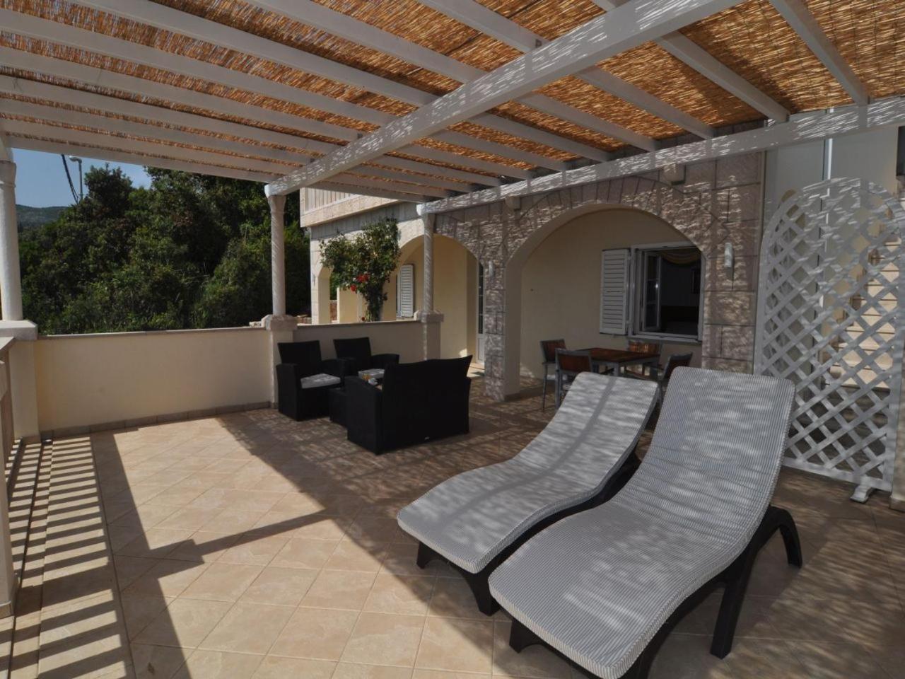 Holiday home Marina- beachfront, sea view and free parking view 3