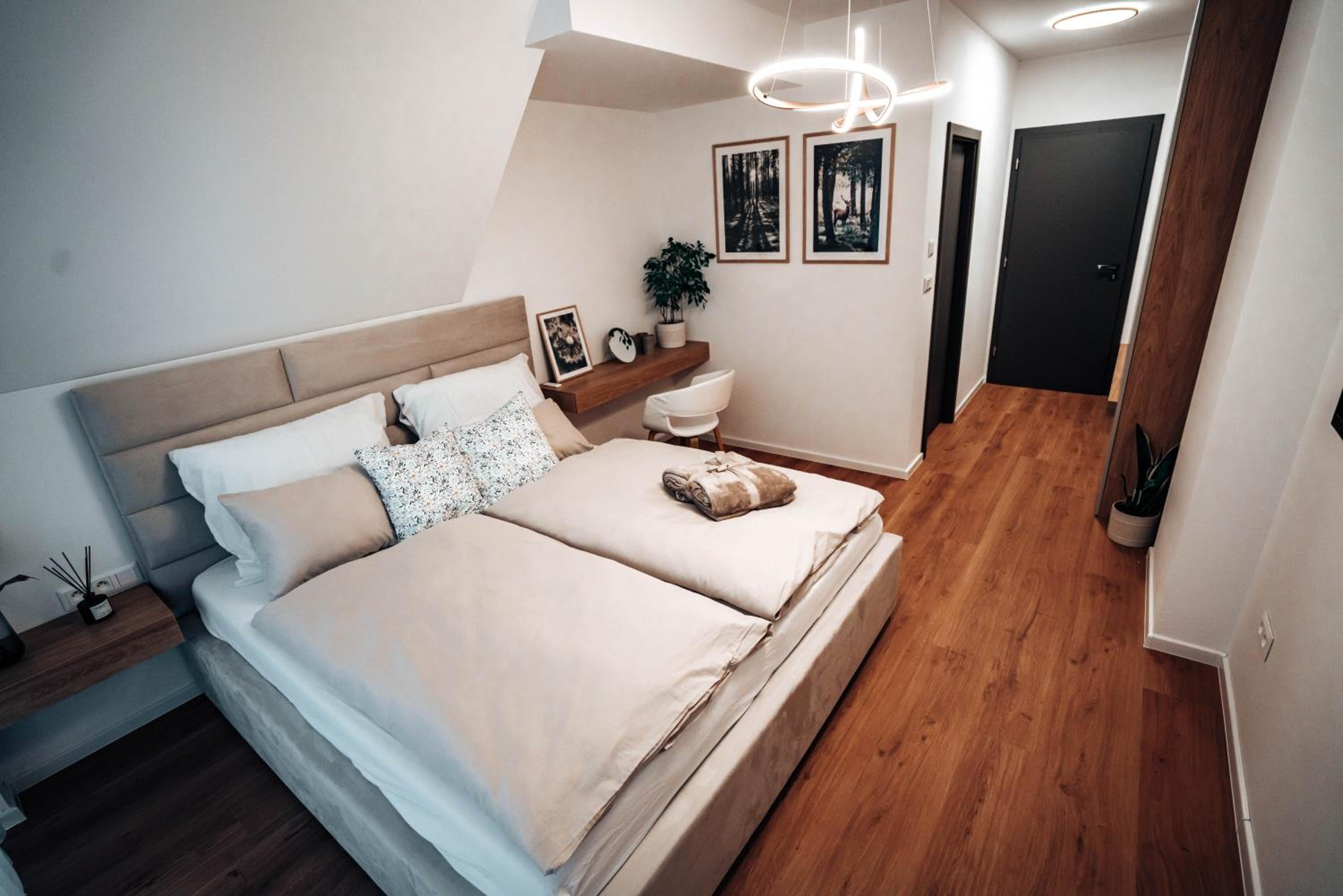 Jamy House
