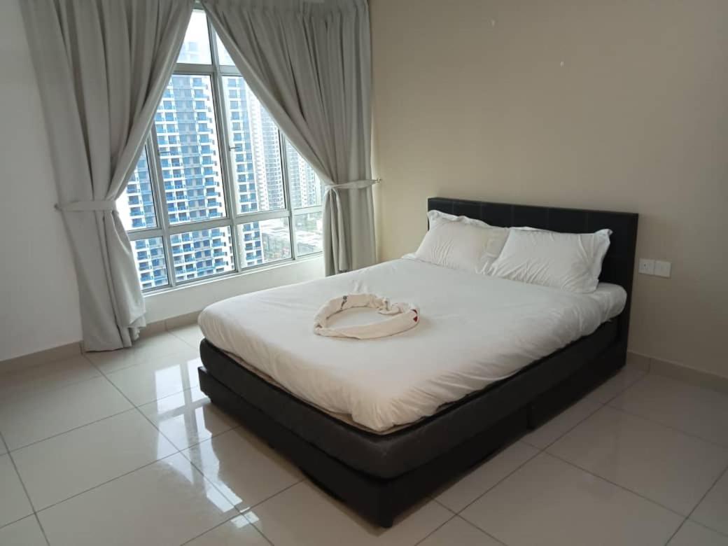 Aliff Avenue By Natol