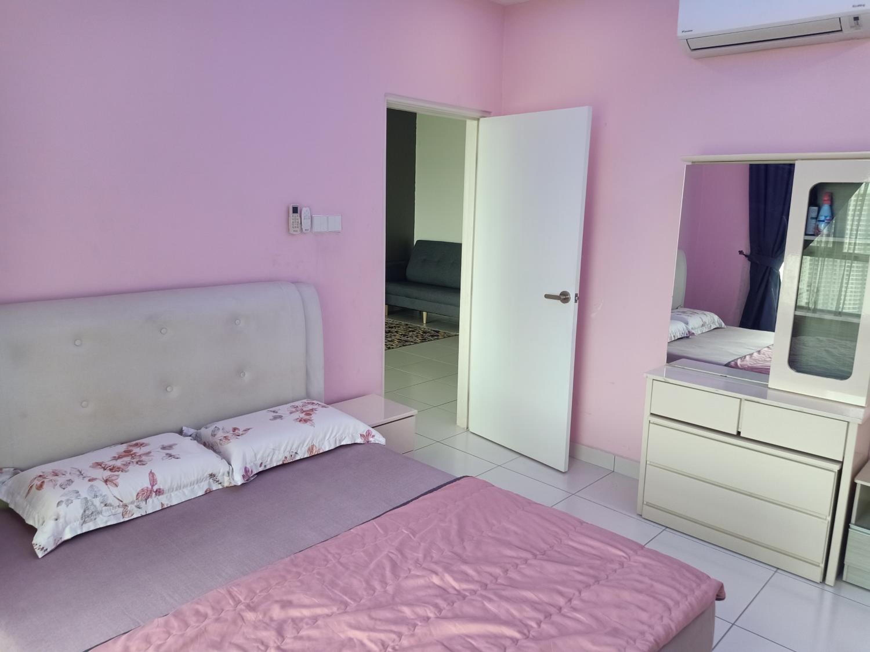 AJ Homestay, Setia Tropika, Johor Bahru