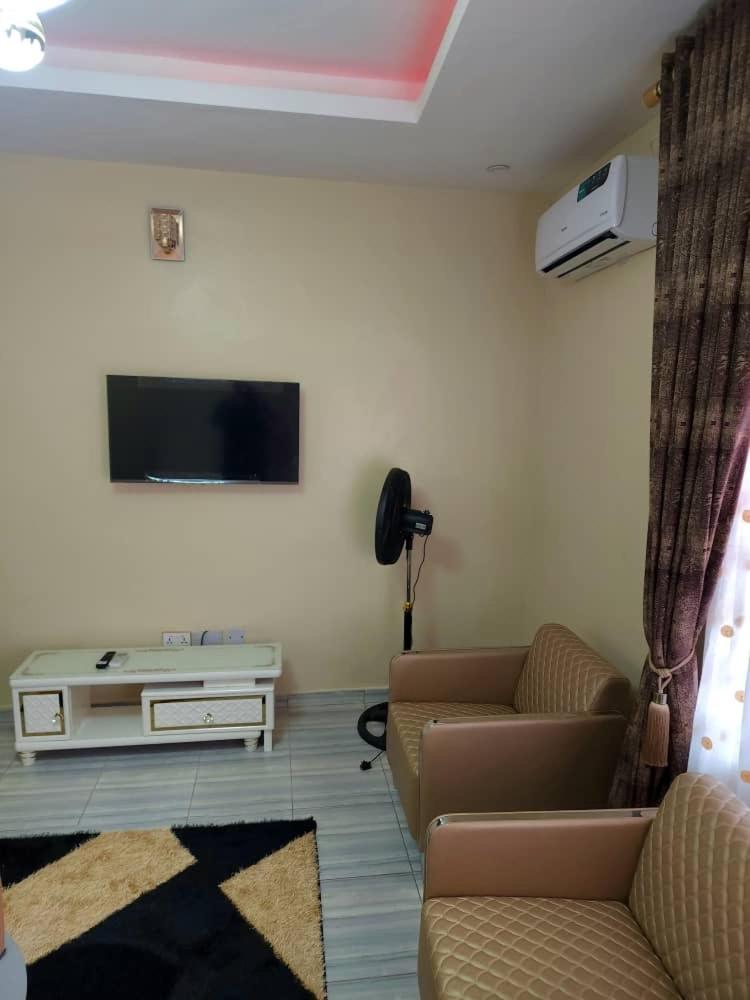 Dynamic apartments, Ibusa , Delta State view 5