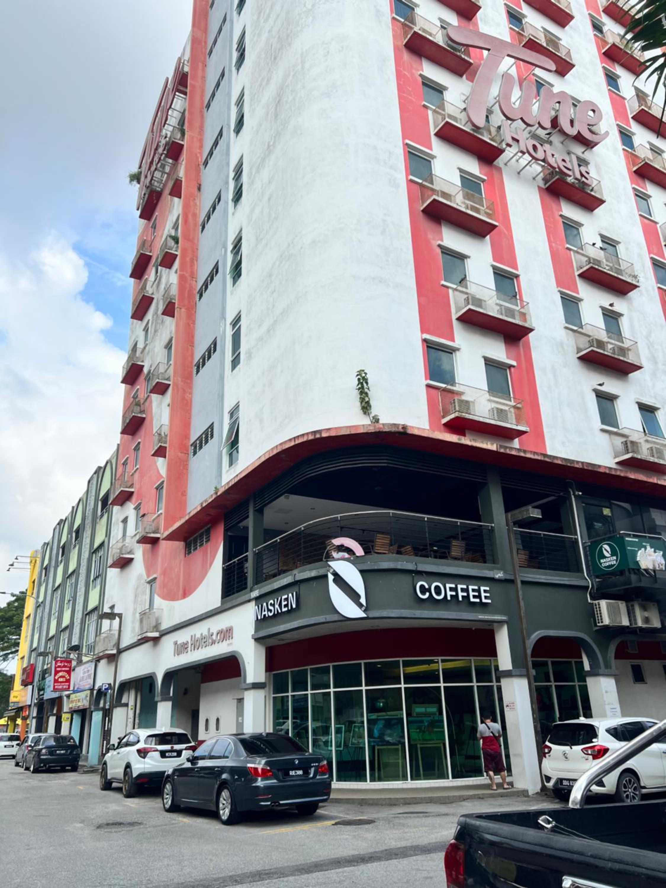 KBCC Service Apartment Homestay