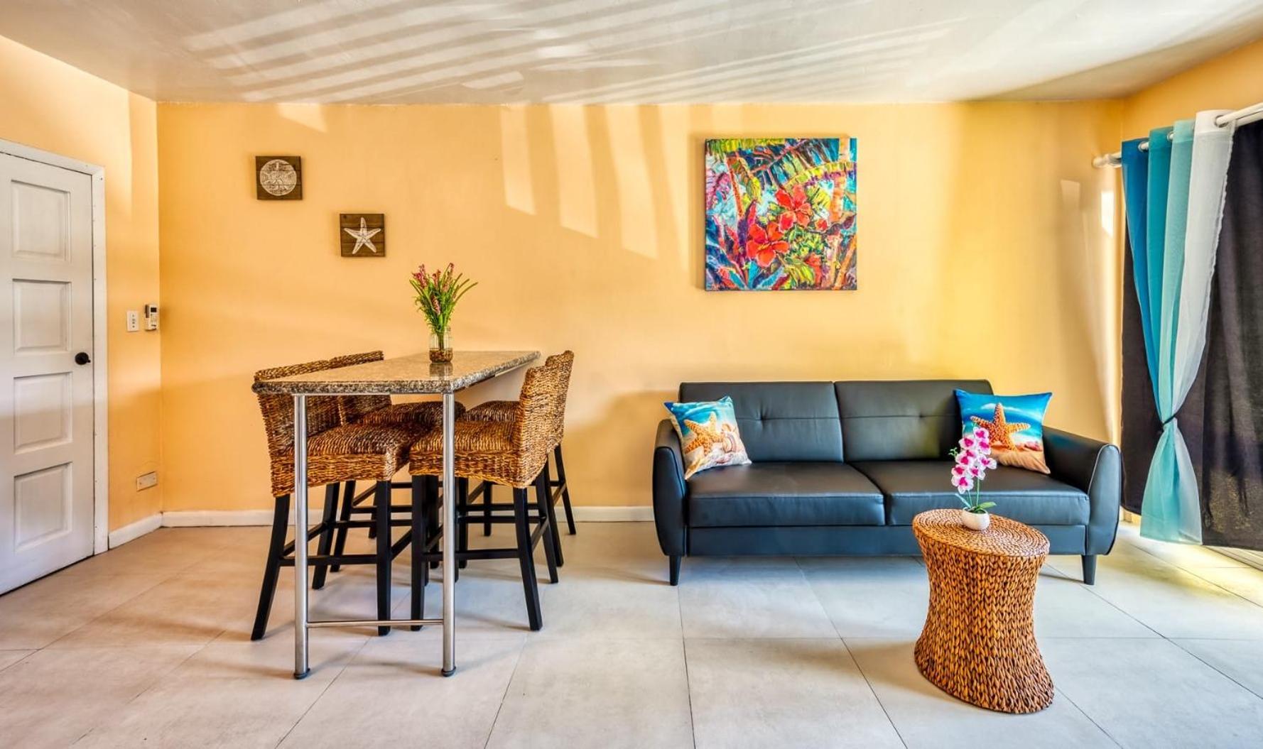 Apartment in downtown at the beach