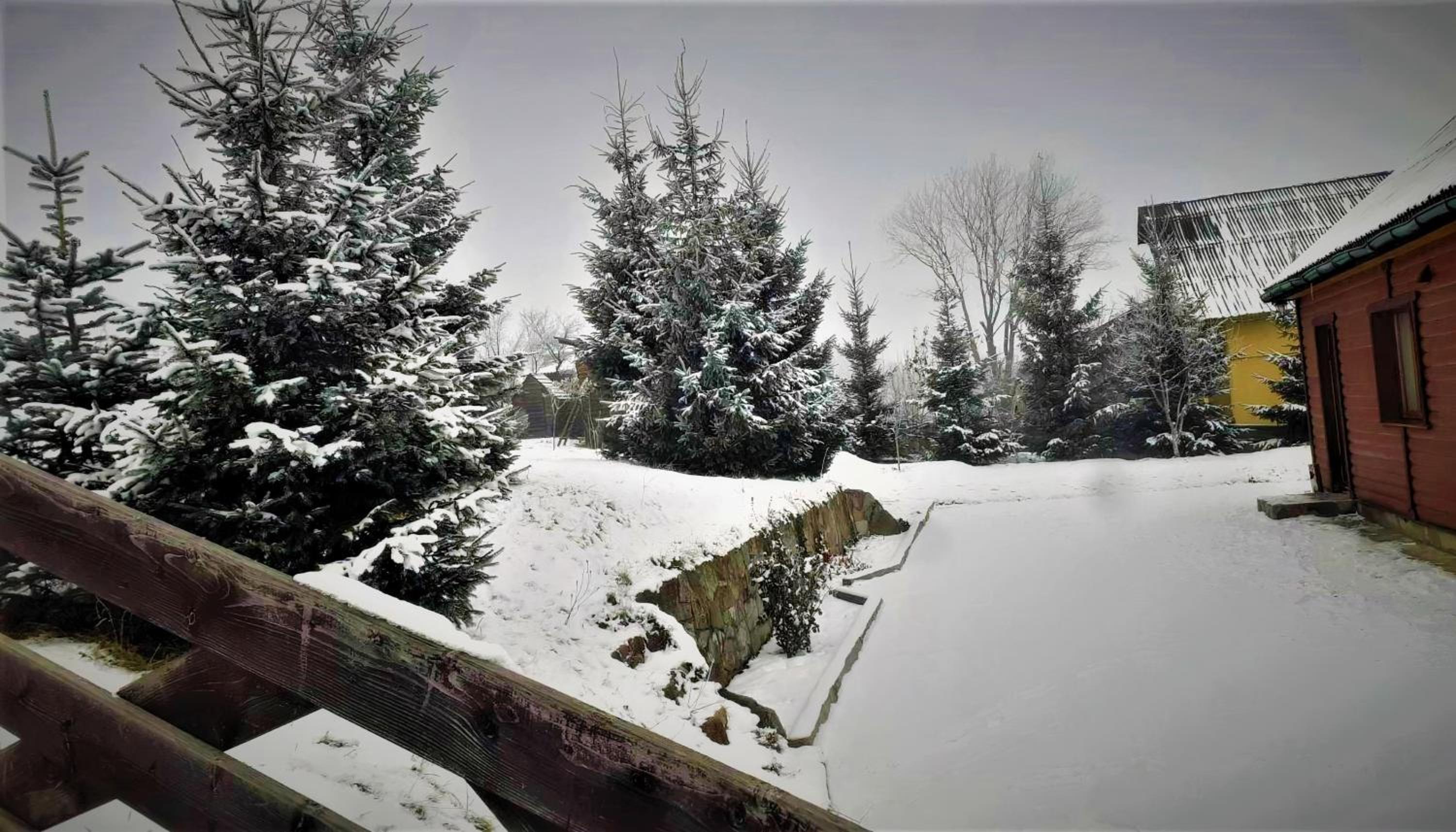 Cottage Ozerniy