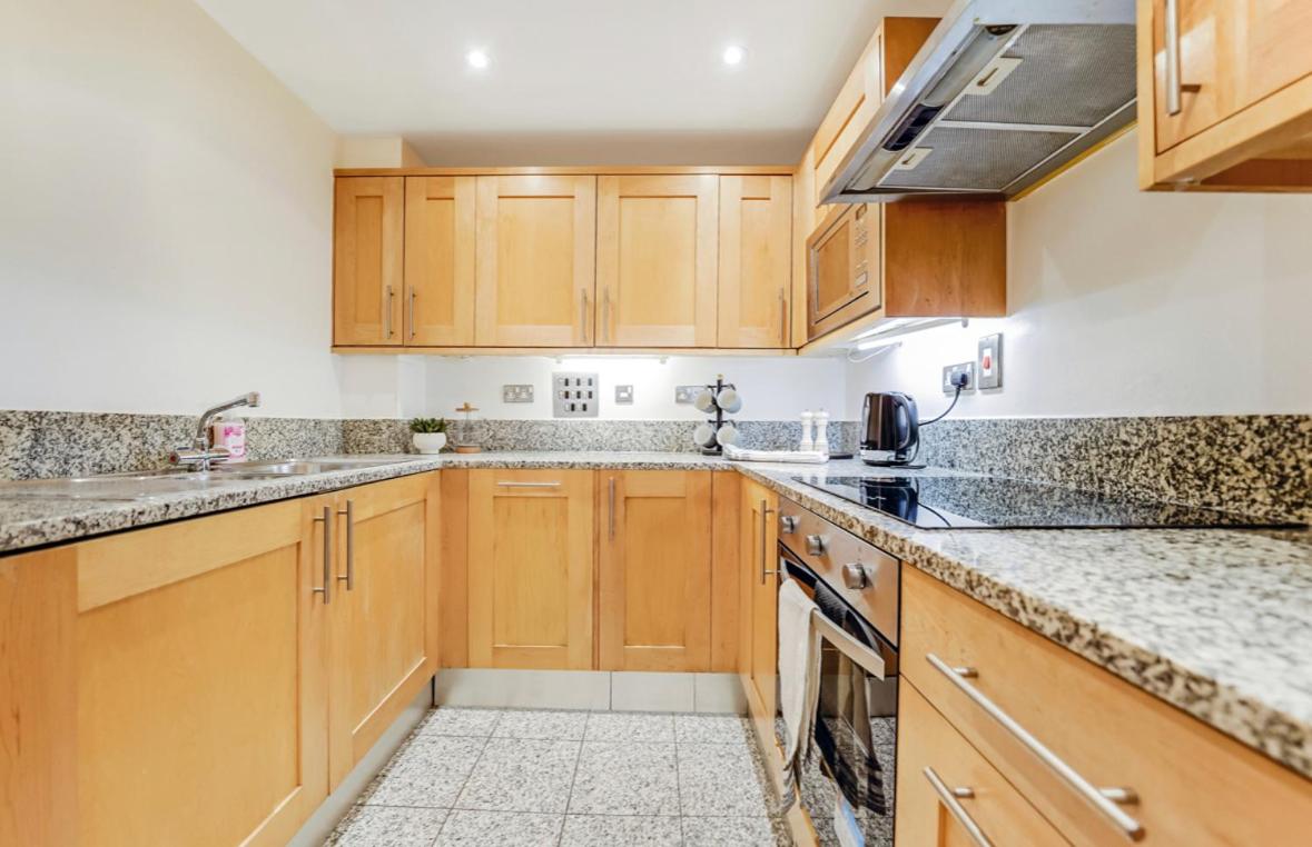 Prime Central flat at Marylebone