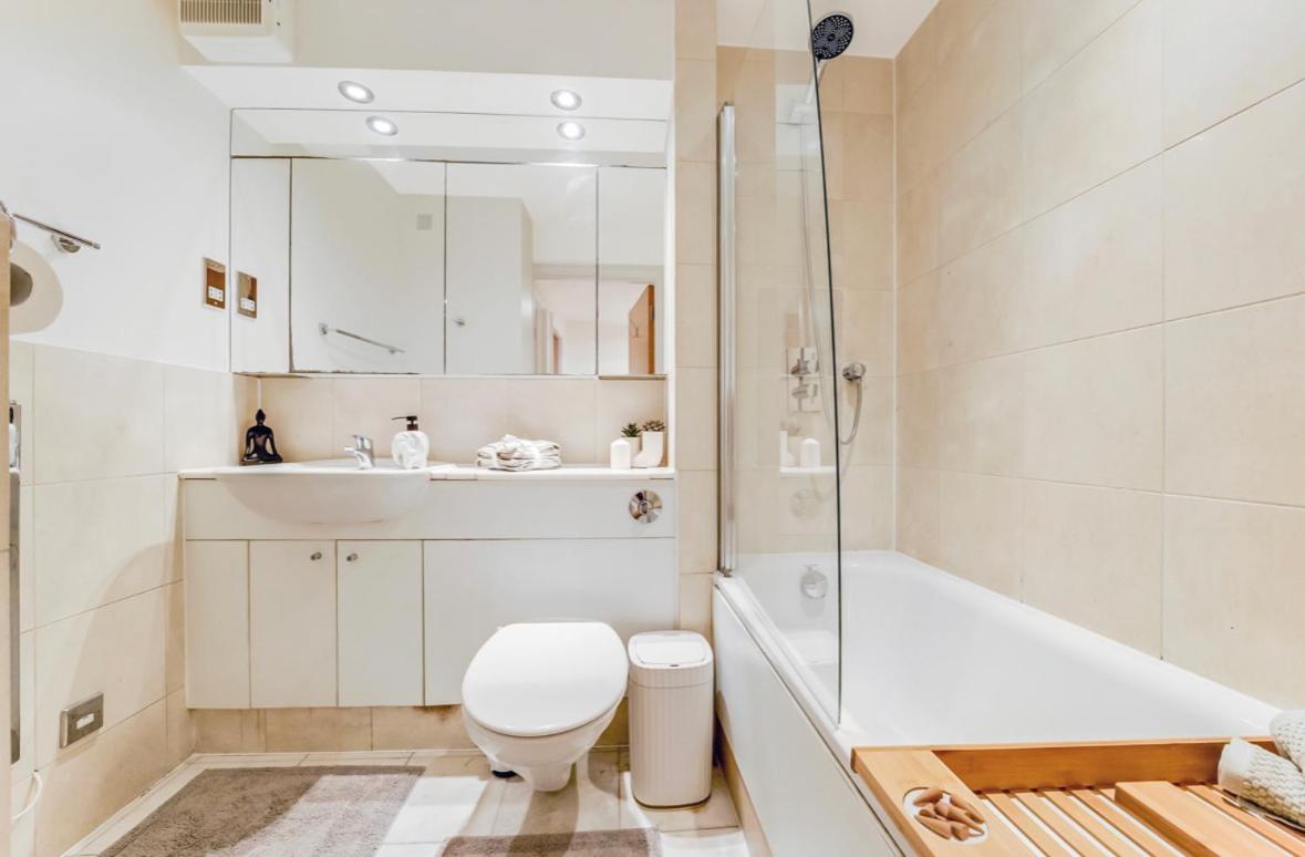 Prime Central flat at Marylebone