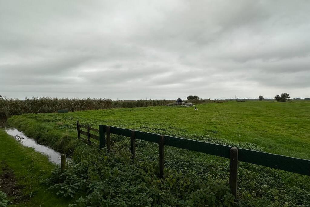Beautiful farmhouse near Amsterdam center