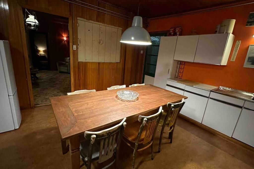 Beautiful farmhouse near Amsterdam center