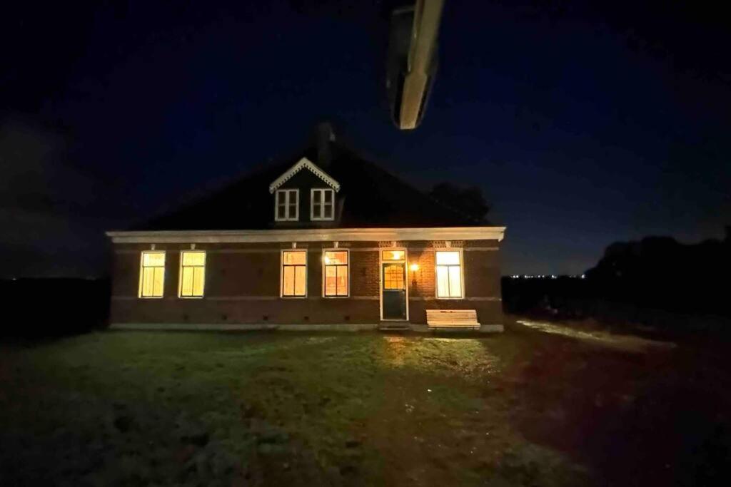 Beautiful farmhouse near Amsterdam center