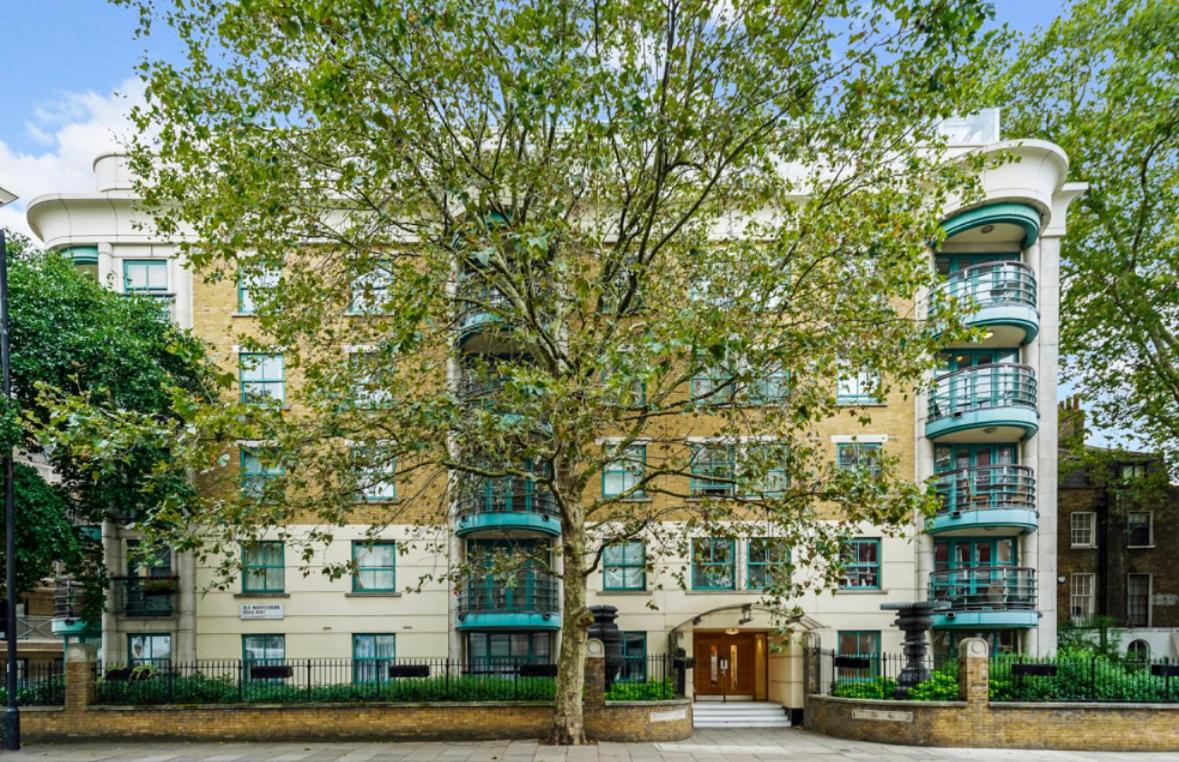 Prime Central flat at Marylebone