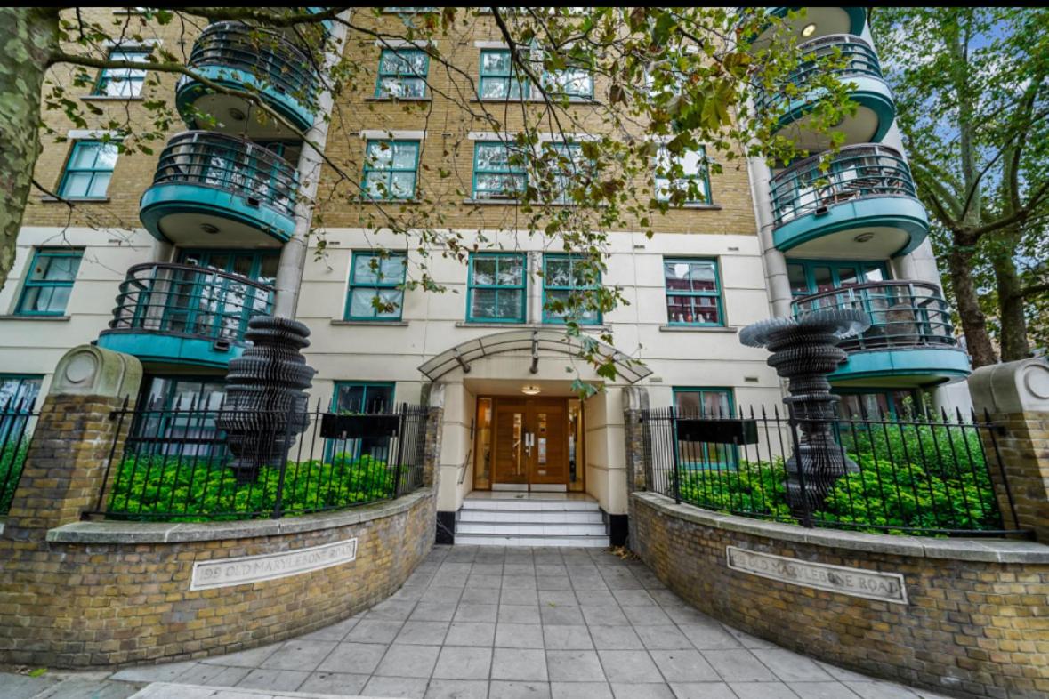 Prime Central flat at Marylebone