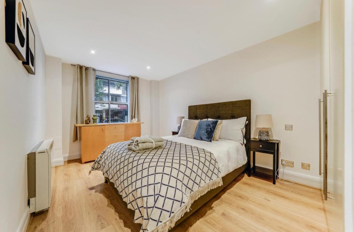 Prime Central flat at Marylebone