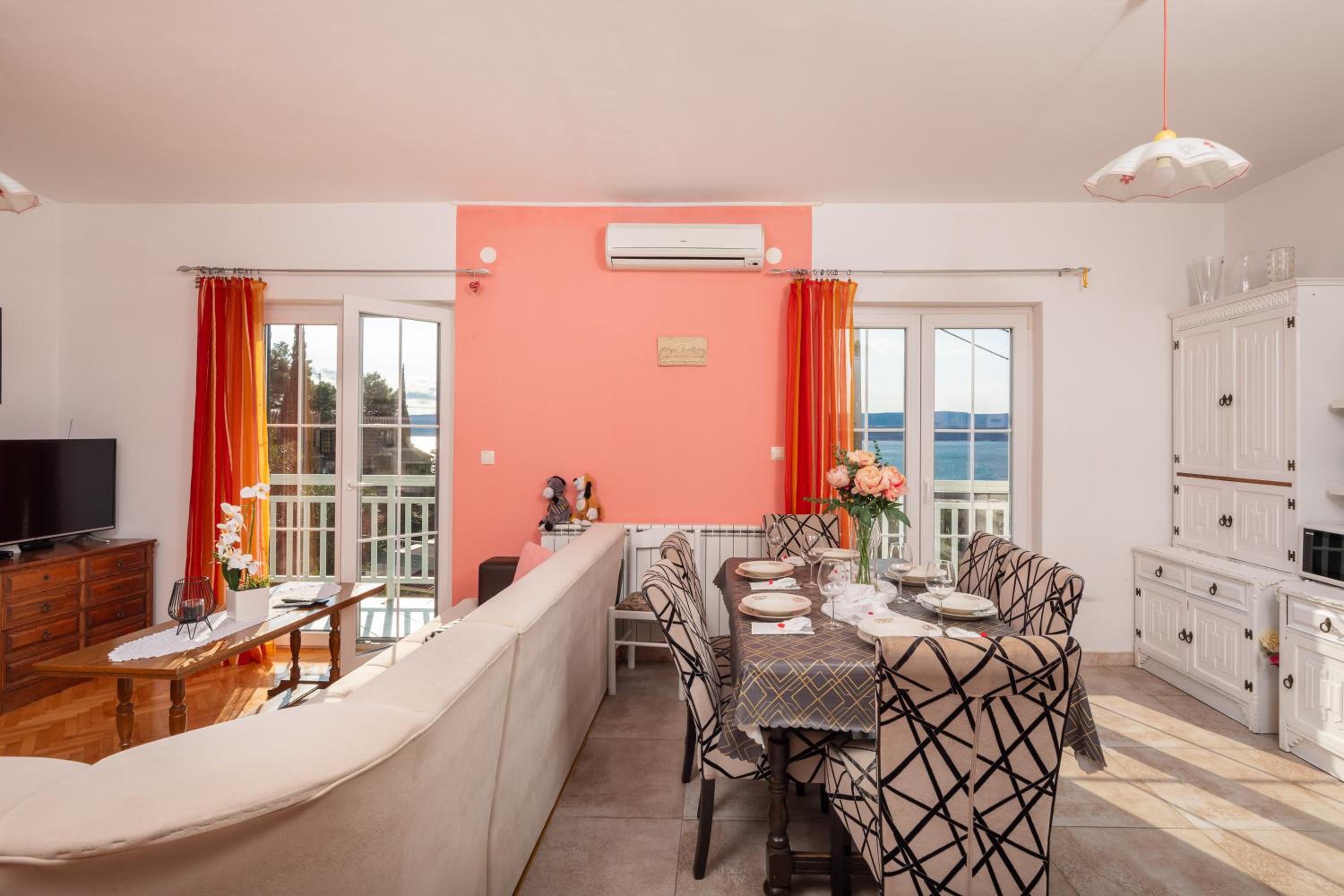 Sun Blue Apartment view 5