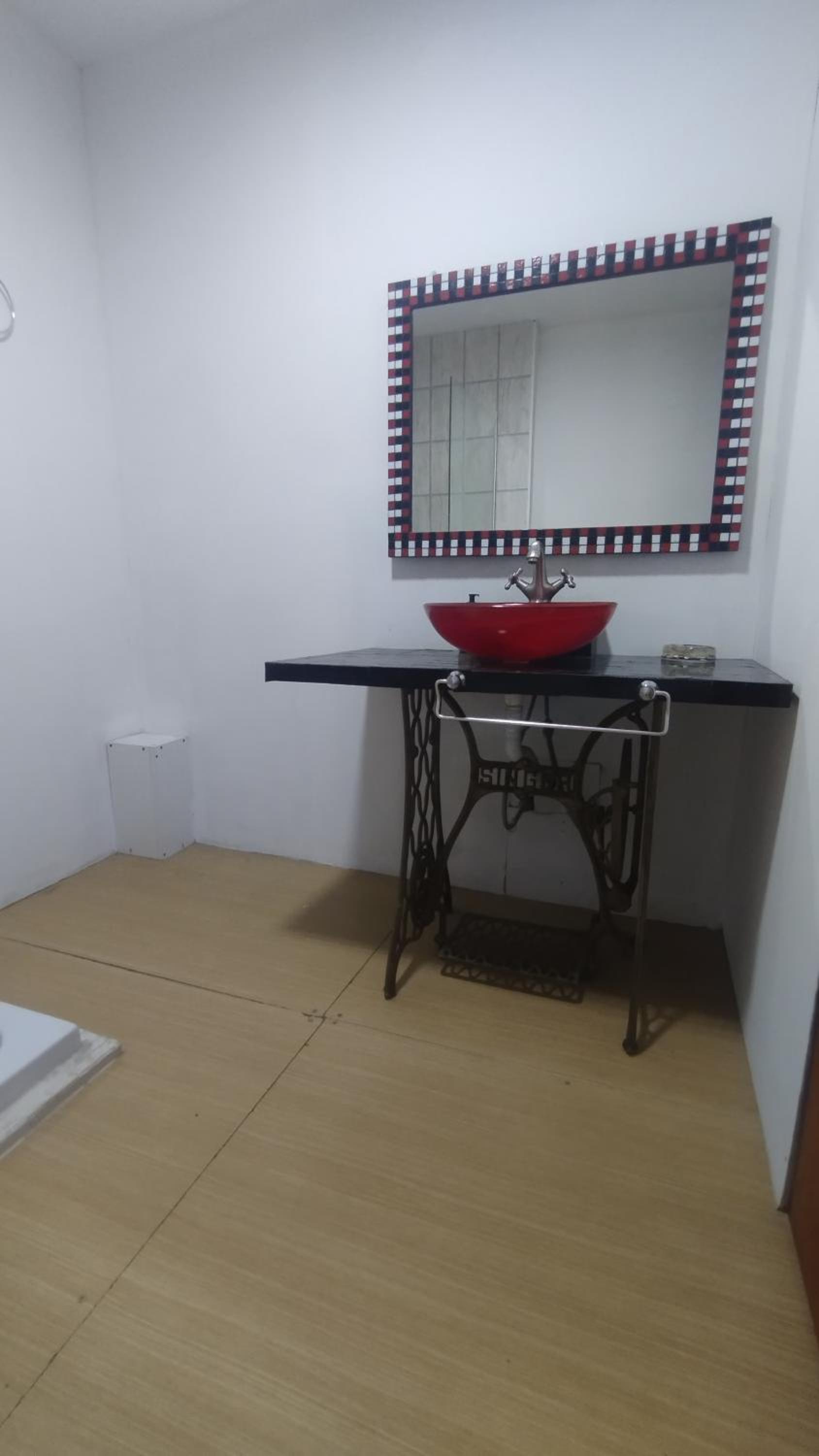 Casa Hebe - En las sierras de Córdoba - cuenta con tres habitaciones y capacidad para 8 personas, tranquila con increibles vistas