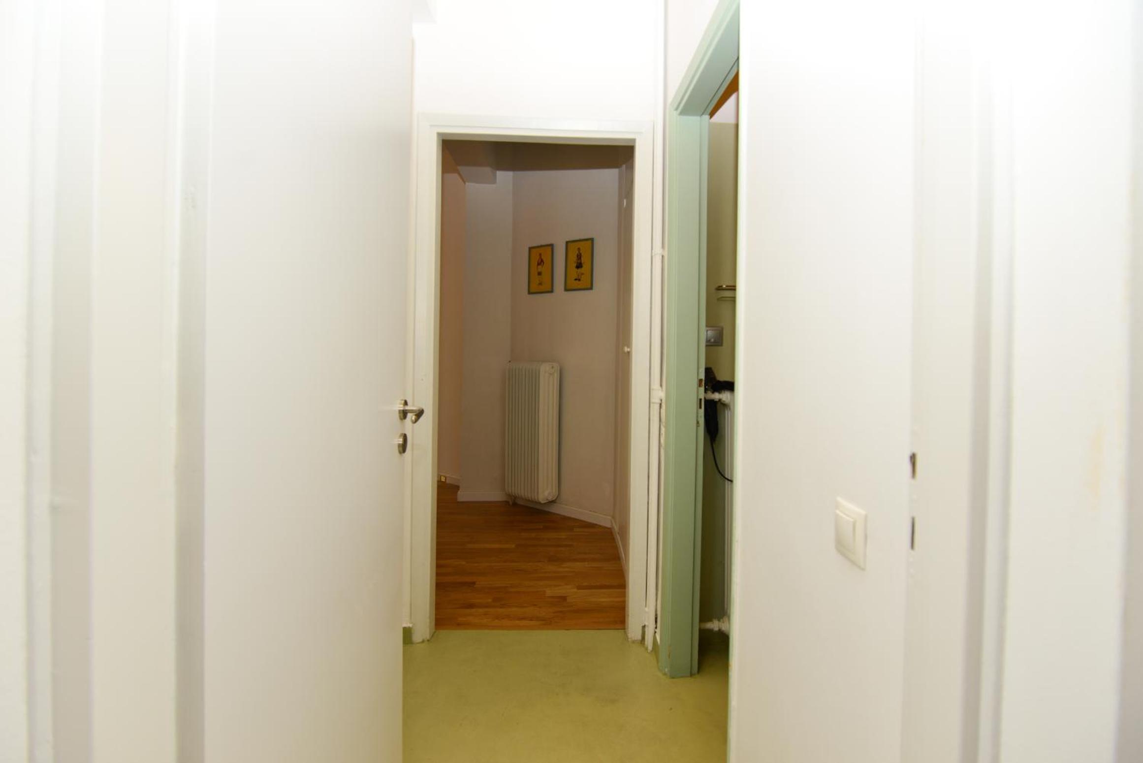 Acropolis Heart 2 Bdr with 2 attached bathrooms next to the site