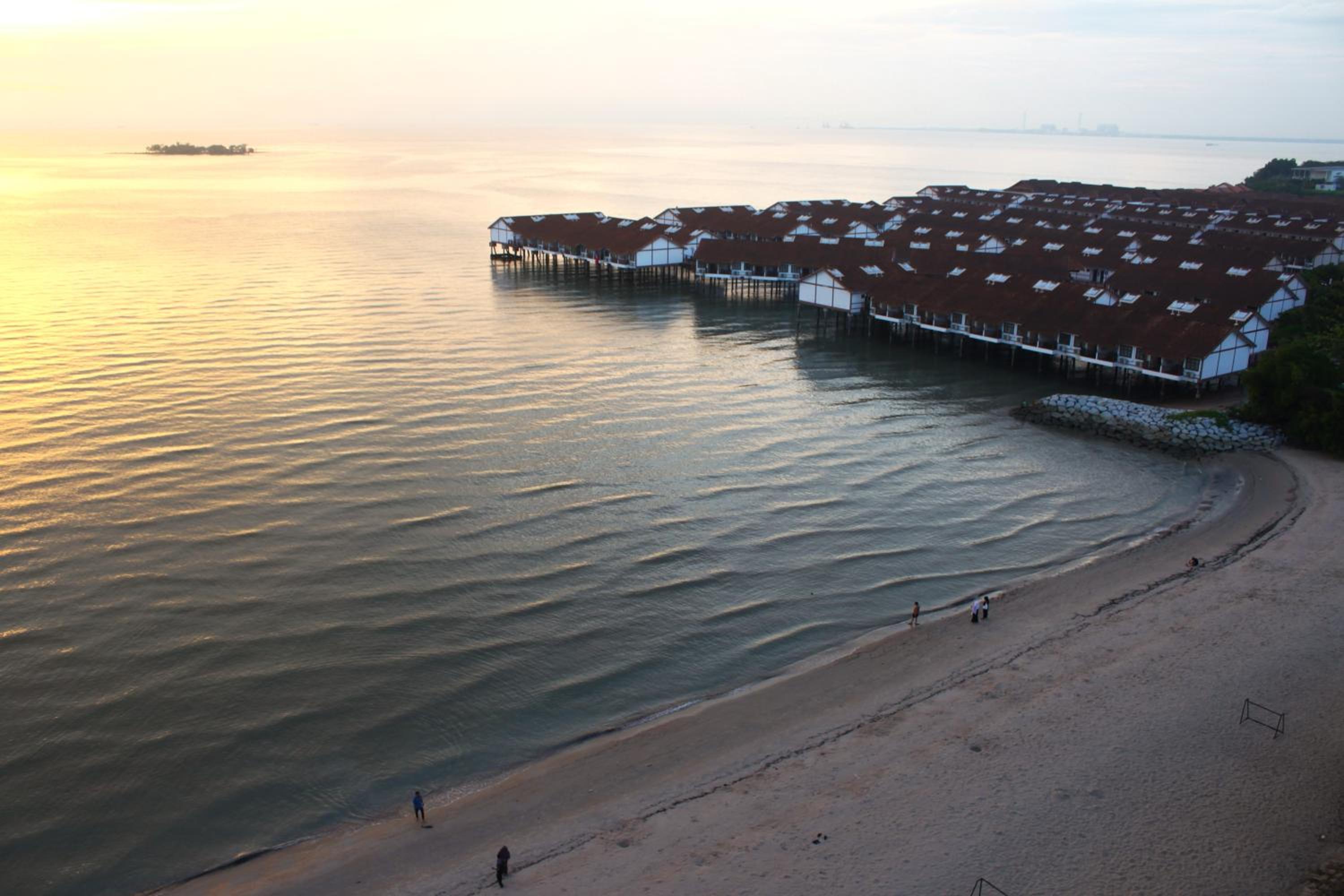 BestView Maisons Private Beach Suites Port Dickson photo 8