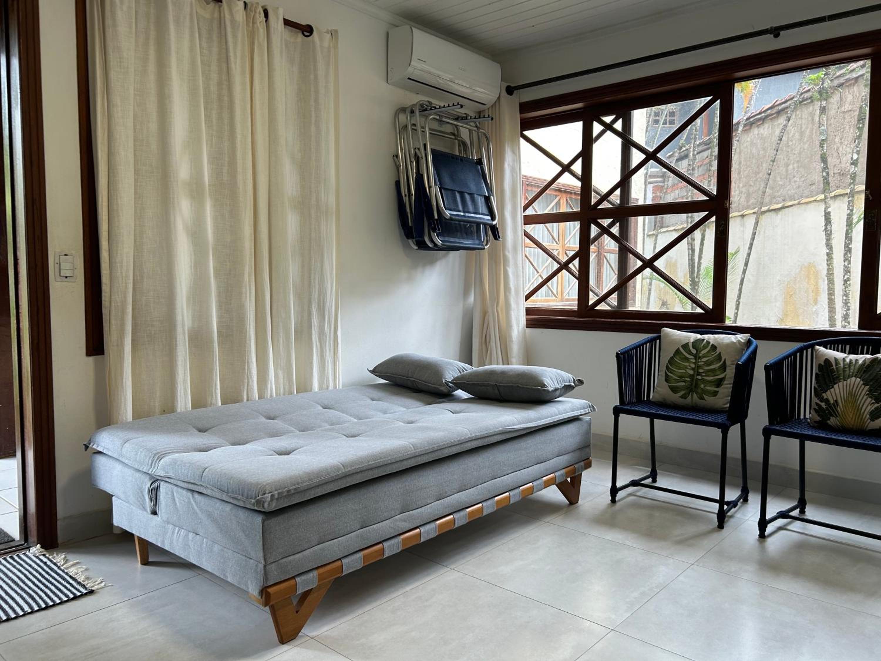 Flats de 1 e 2 dorm a 50m da Praia Maresias - Cond Lazer Completo