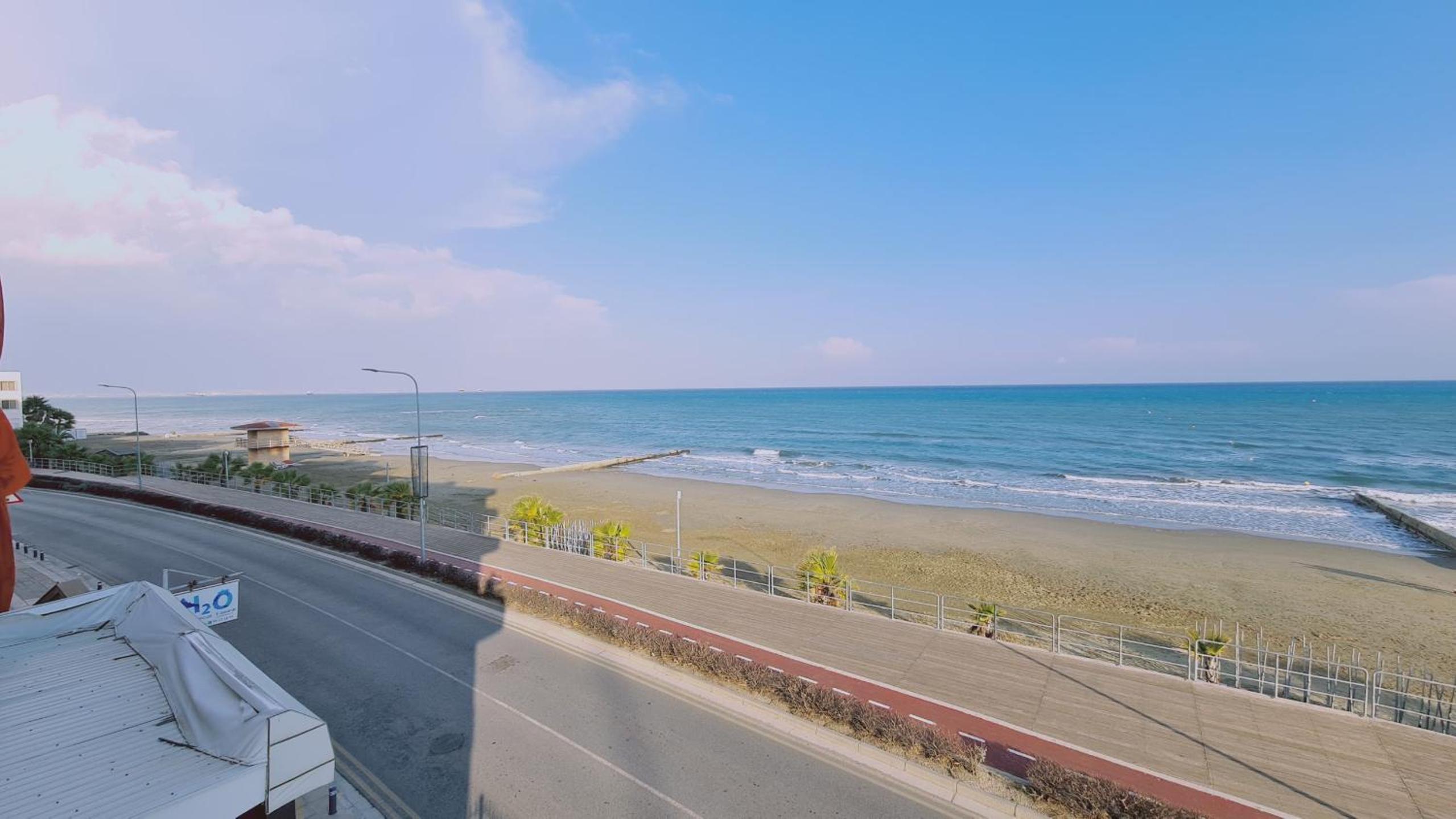 STAY Beach Wave Apartment