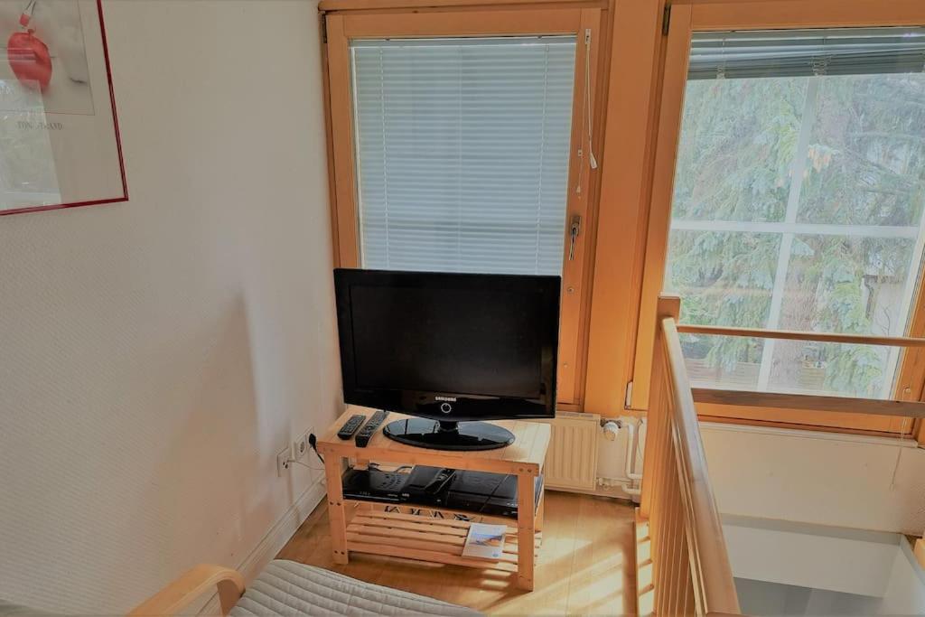 Town-Villa, Apartment, living room with big Sofa bed , 2 bedroom, 1kitchen, 1bathroom, 1 office, 1 garden
