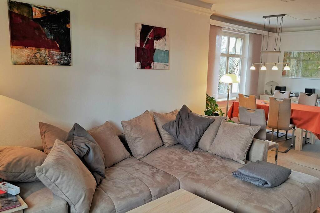 Town-Villa, Apartment, living room with big Sofa bed , 2 bedroom, 1kitchen, 1bathroom, 1 office, 1 garden