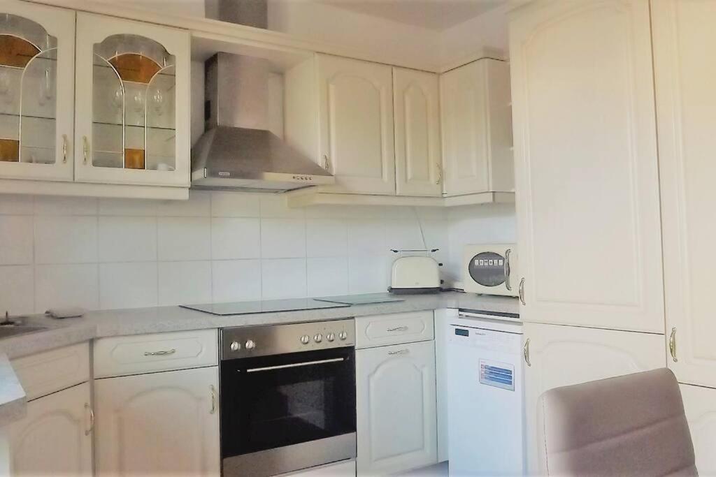 Town-Villa, Apartment, living room with big Sofa bed , 2 bedroom, 1kitchen, 1bathroom, 1 office, 1 garden