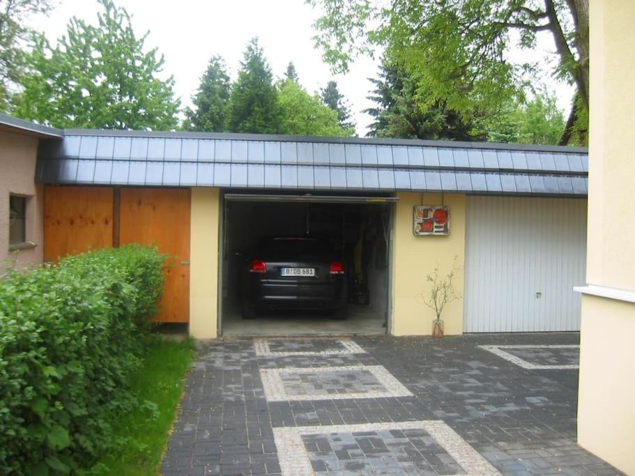 Town-Villa, Apartment, living room with big Sofa bed , 2 bedroom, 1kitchen, 1bathroom, 1 office, 1 garden