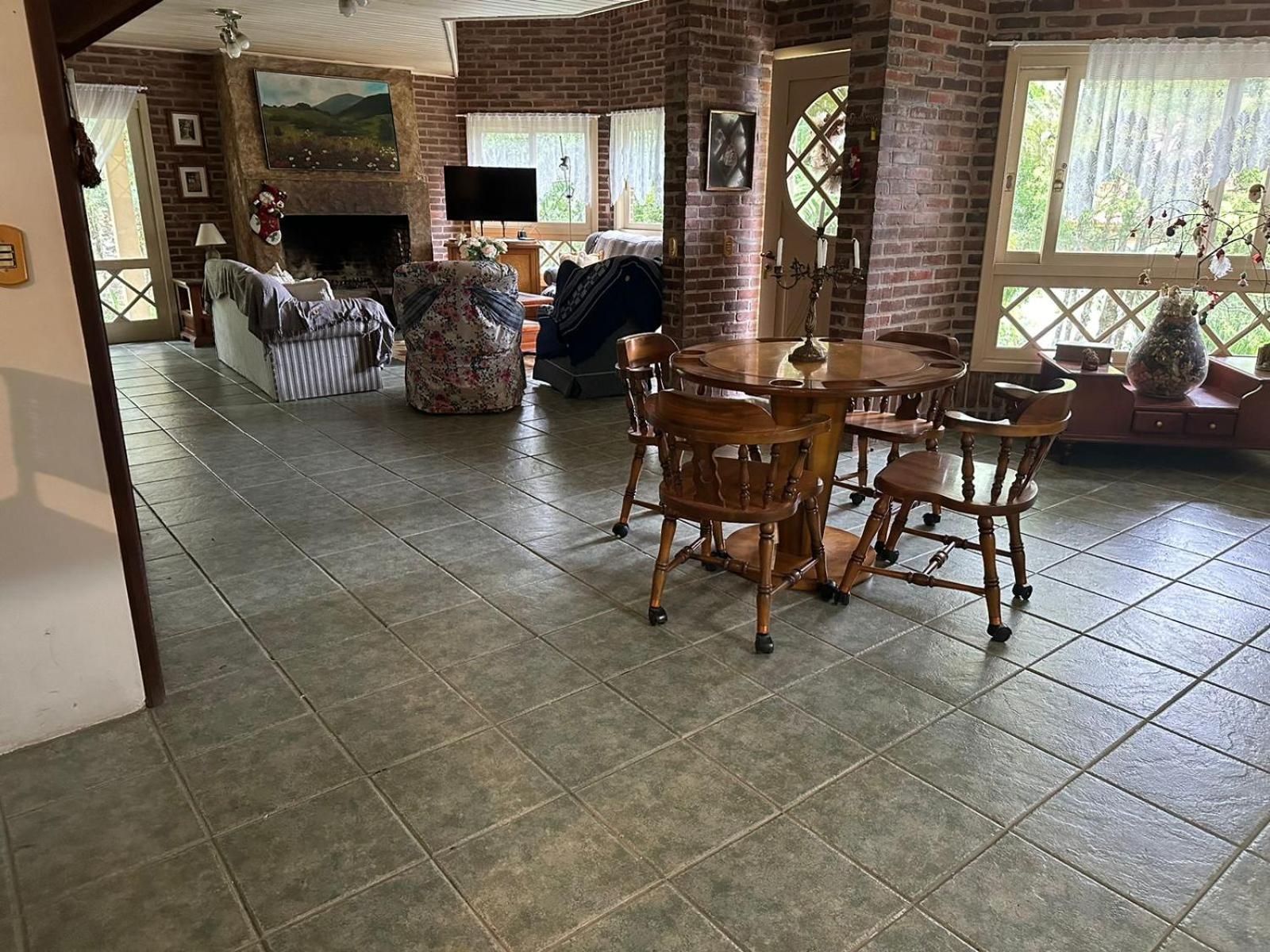 Casa do Bosque, espaçosa e confortável em condominio espetacular, 5 min centro!