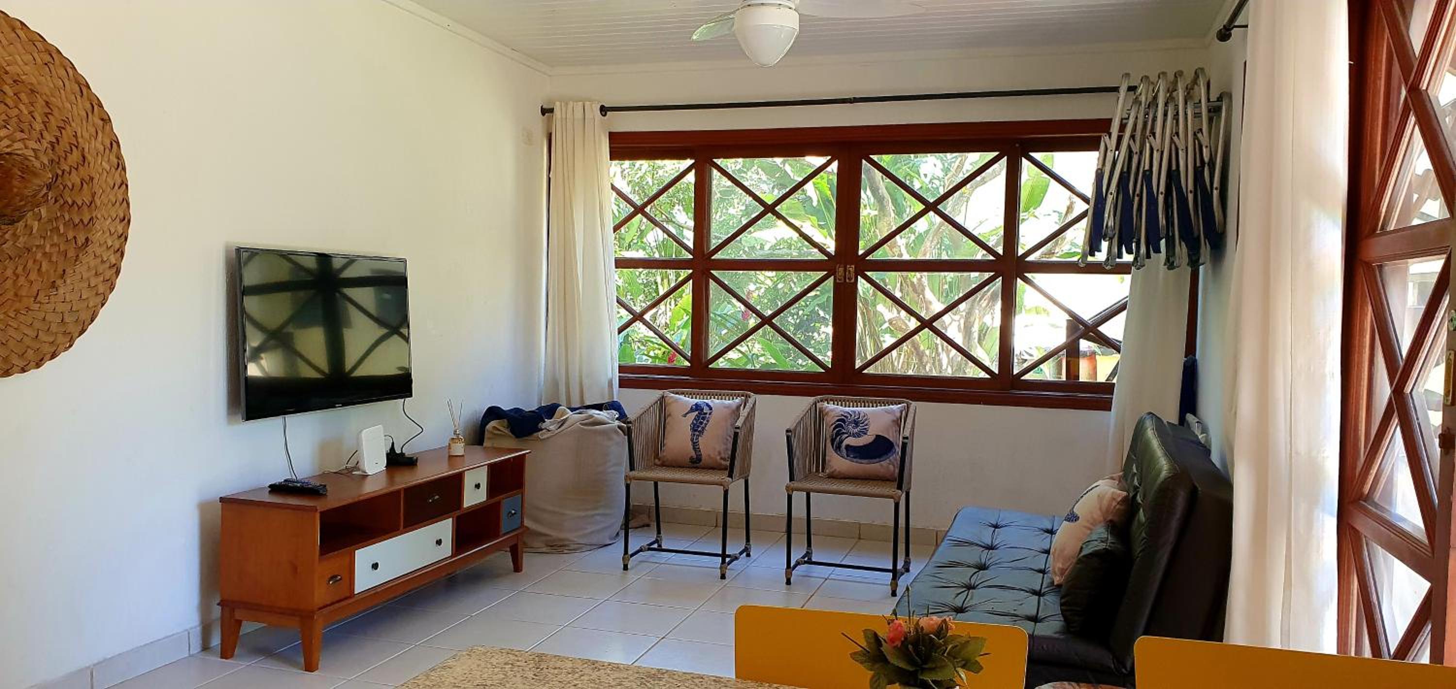Flats de 1 e 2 dorm a 50m da Praia Maresias - Cond Lazer Completo
