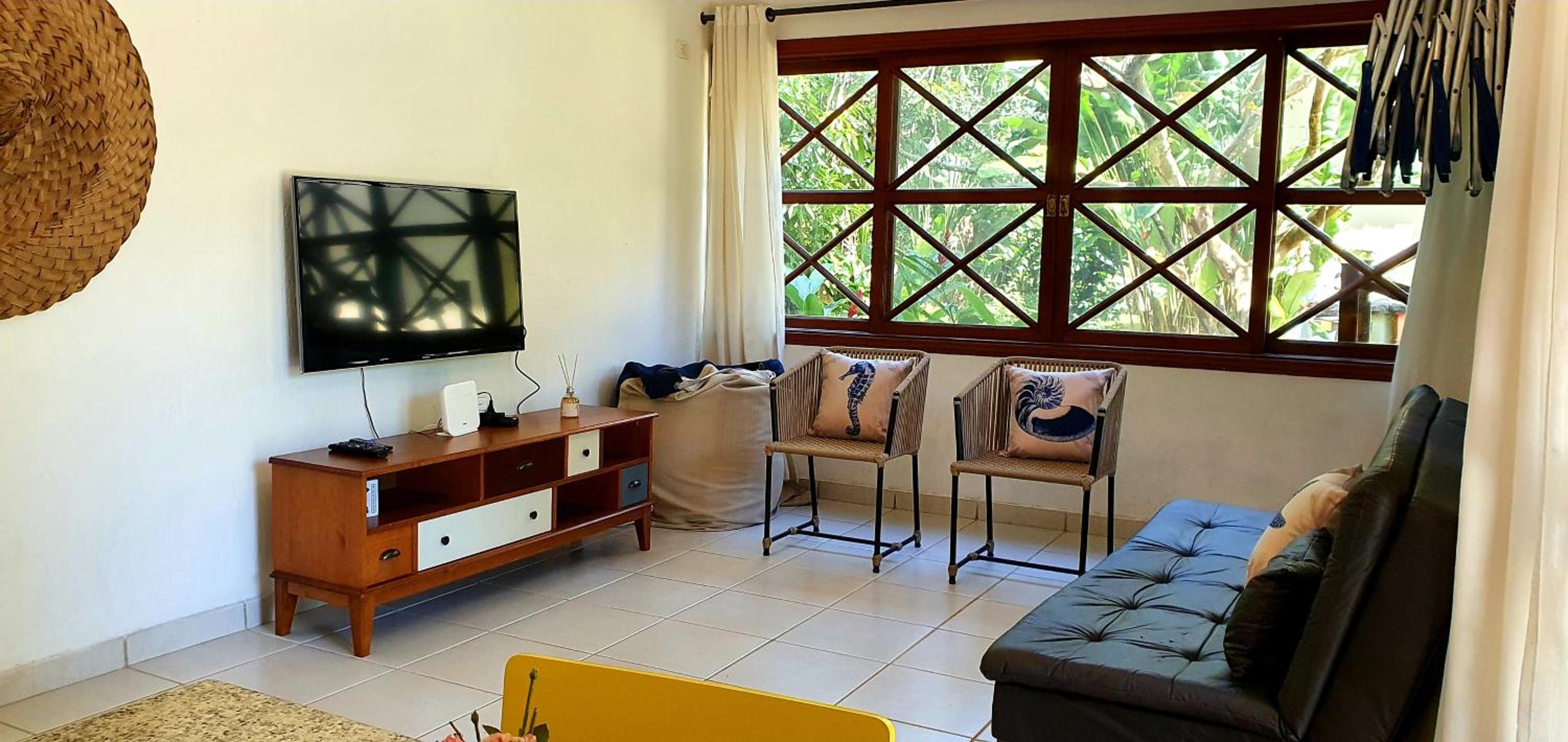 Flats de 1 e 2 dorm a 50m da Praia Maresias - Cond Lazer Completo