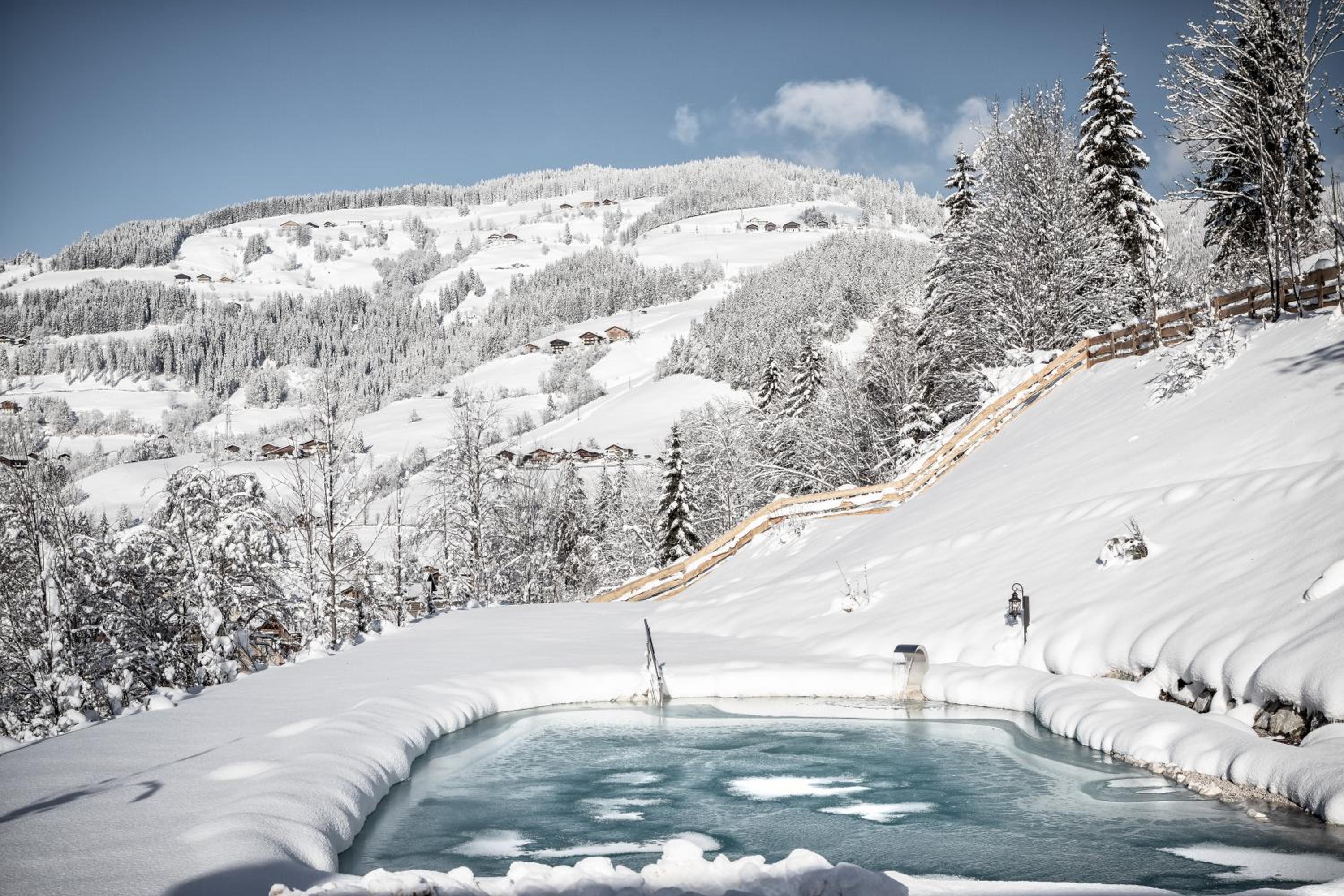 Pool Luxury Lodge