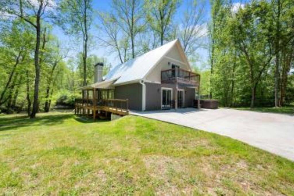 Hotel River Edge Chalet