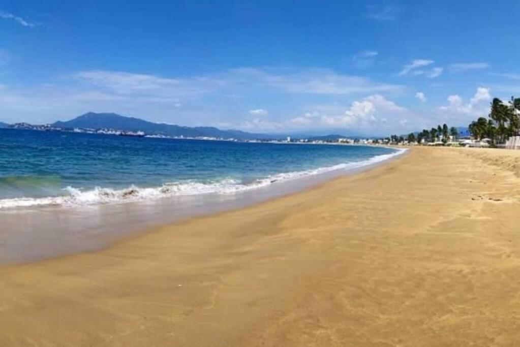 Dpto. a unos pasos de la playa en Las Brisas view 5