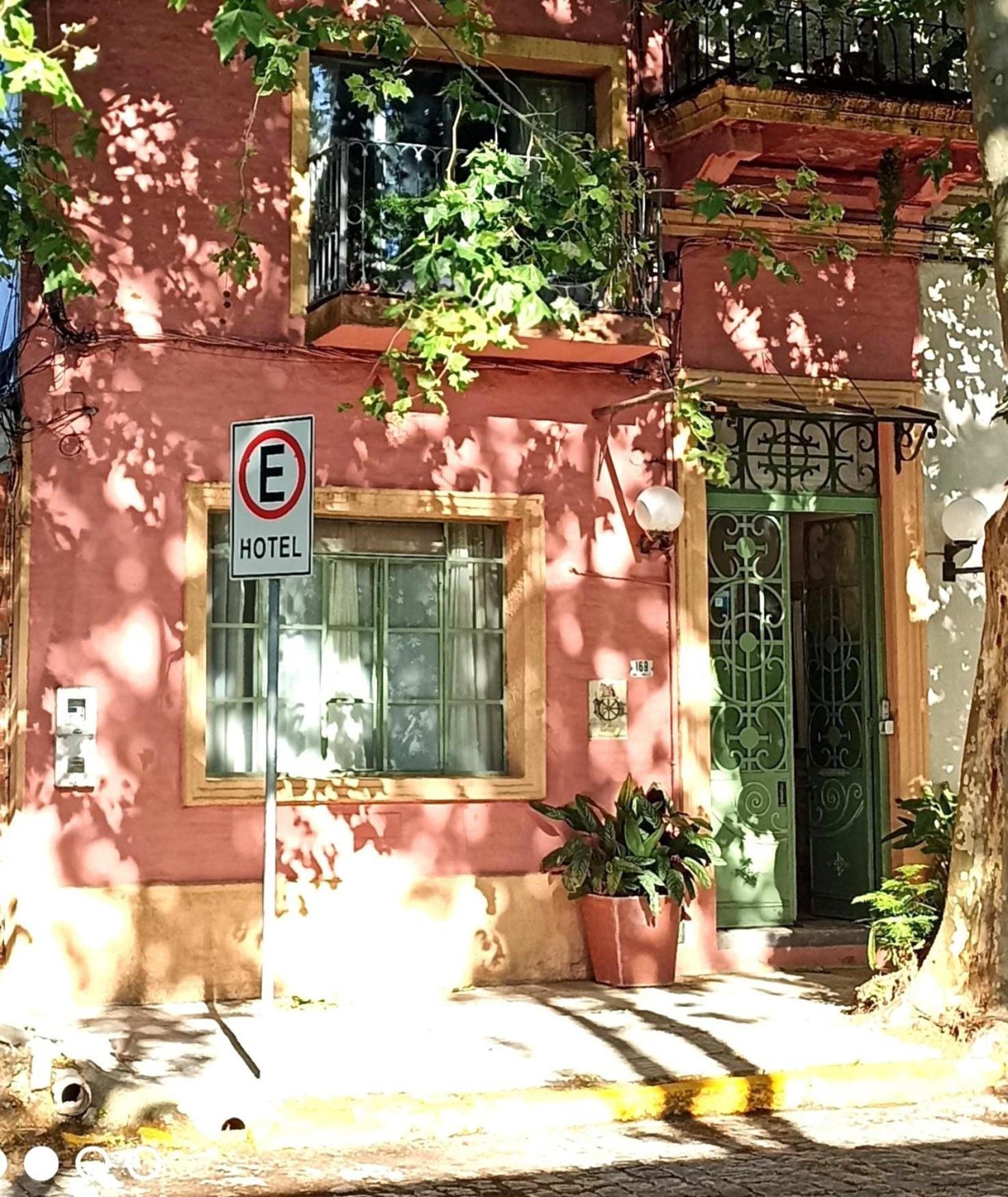 Colonia Suite Apartments