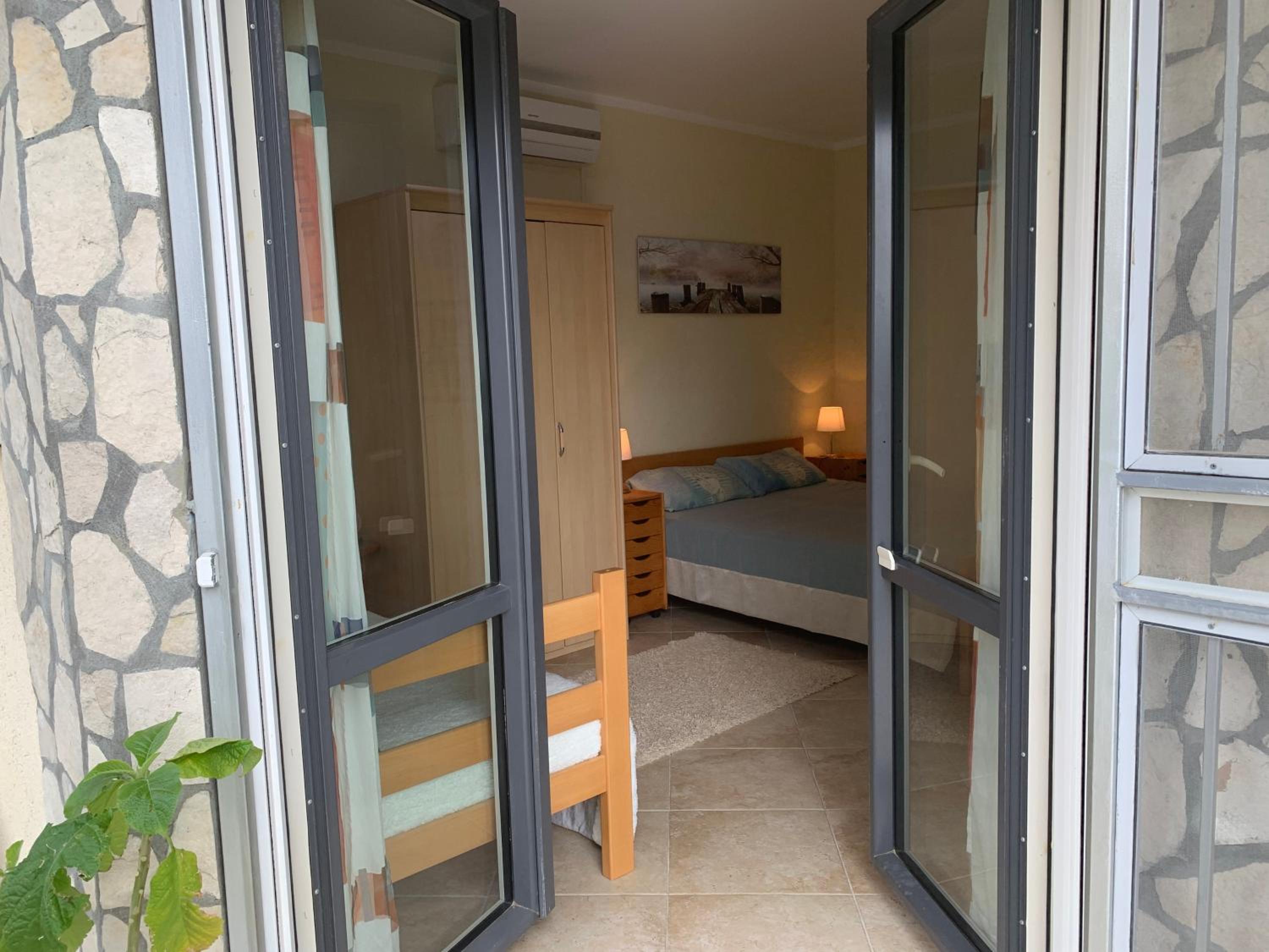 Apartments Mirian